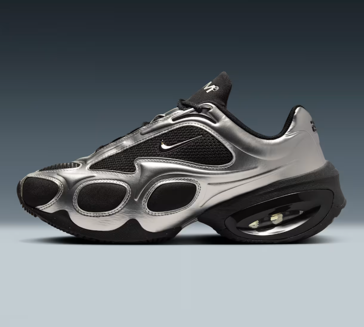 NIKE / 女款 Air Max Muse 黑色和金屬銀色 /  AUG25