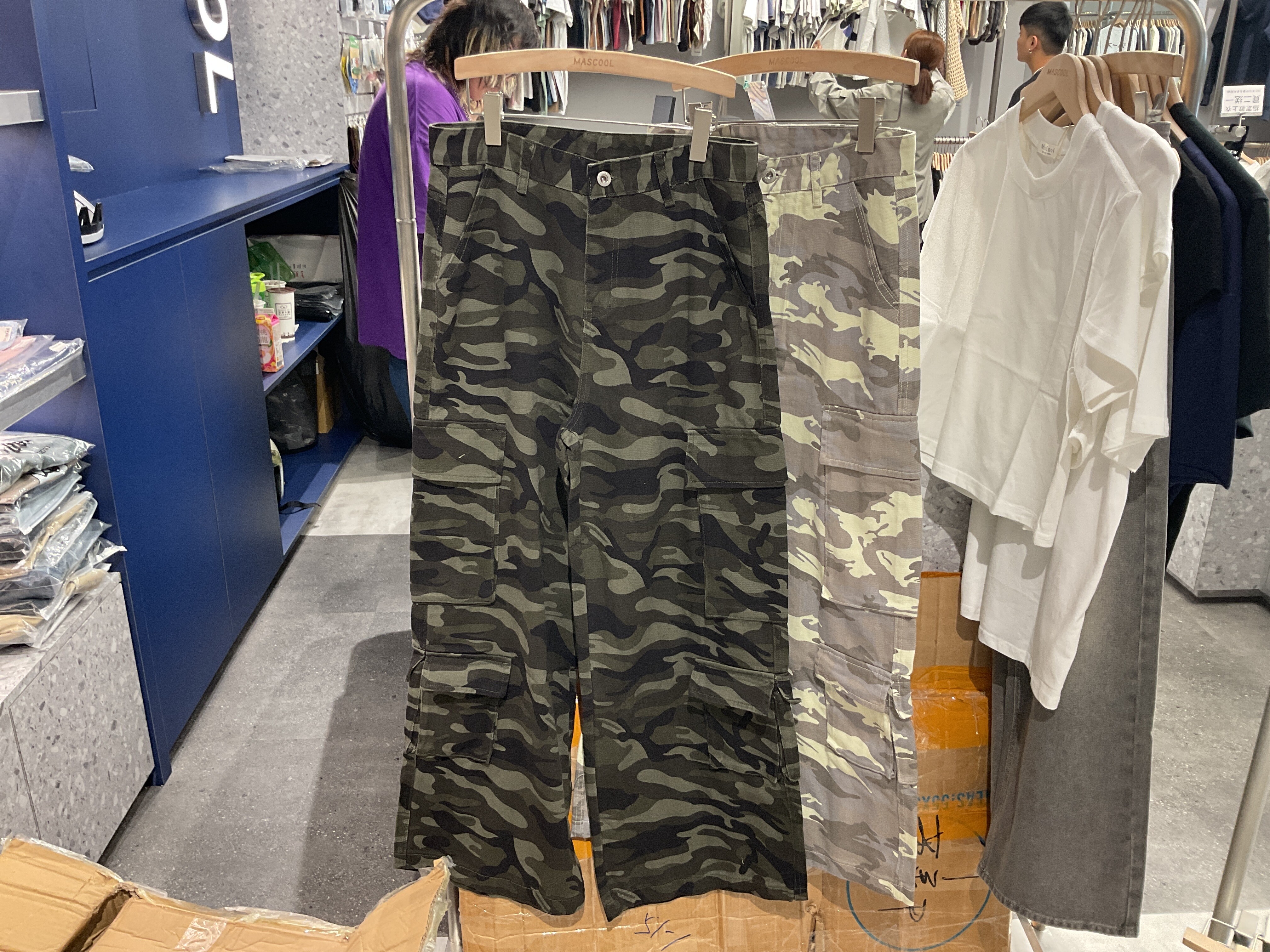 778 迷彩口袋寬褲