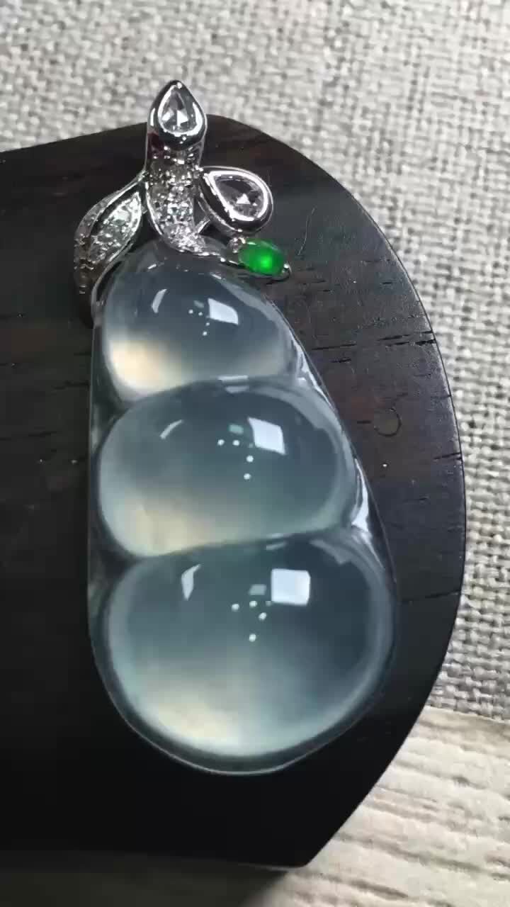 719332 翡翠高冰福豆