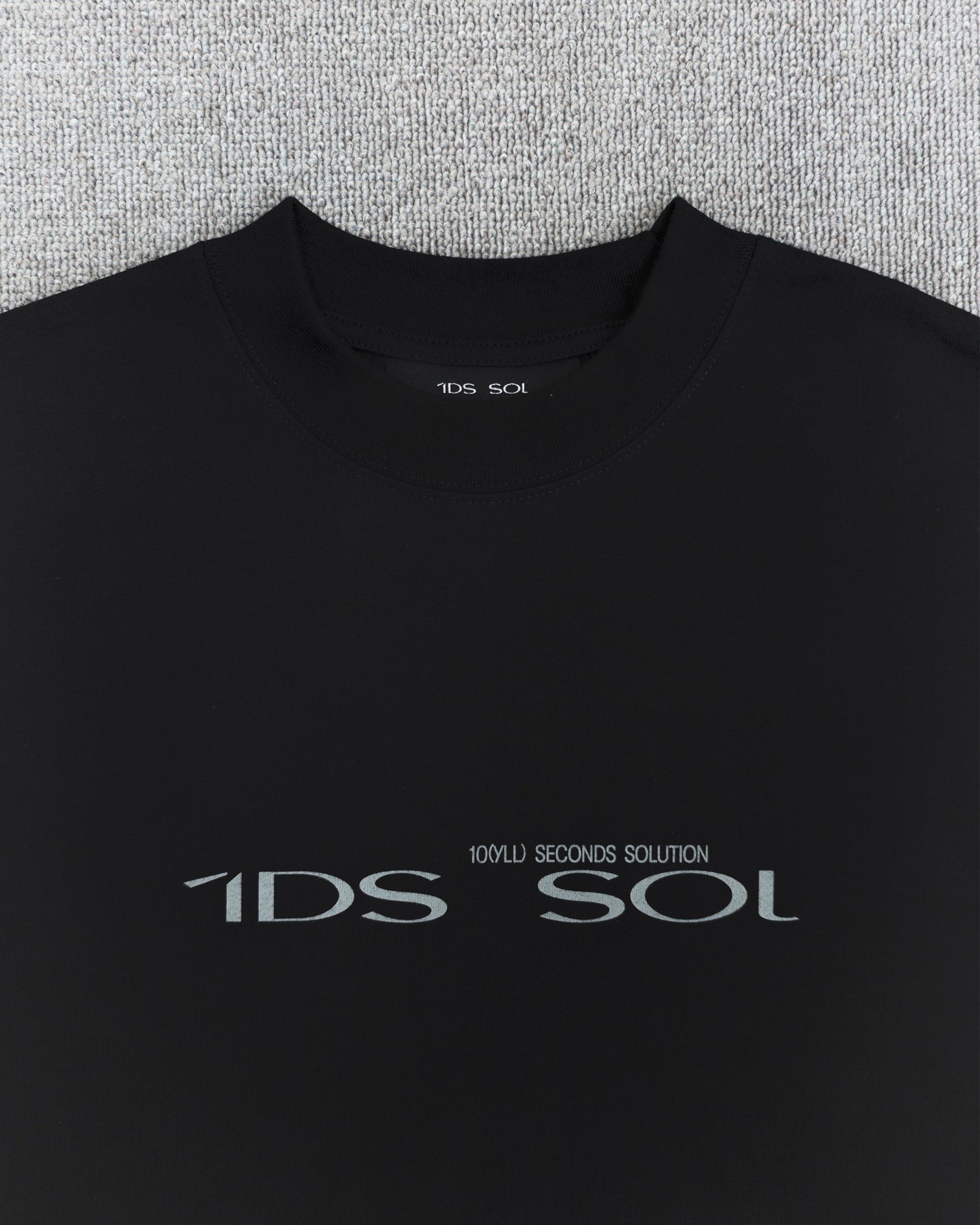 1dyLL｜10SS 25Logo Boxy Tee (Black)