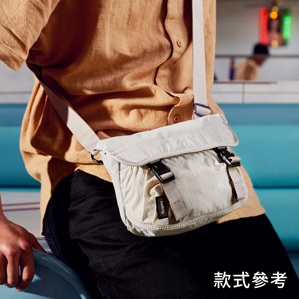 澳洲 Bellroy｜Cinch Mini Messenger 6L 斜背包 - 燕麥白