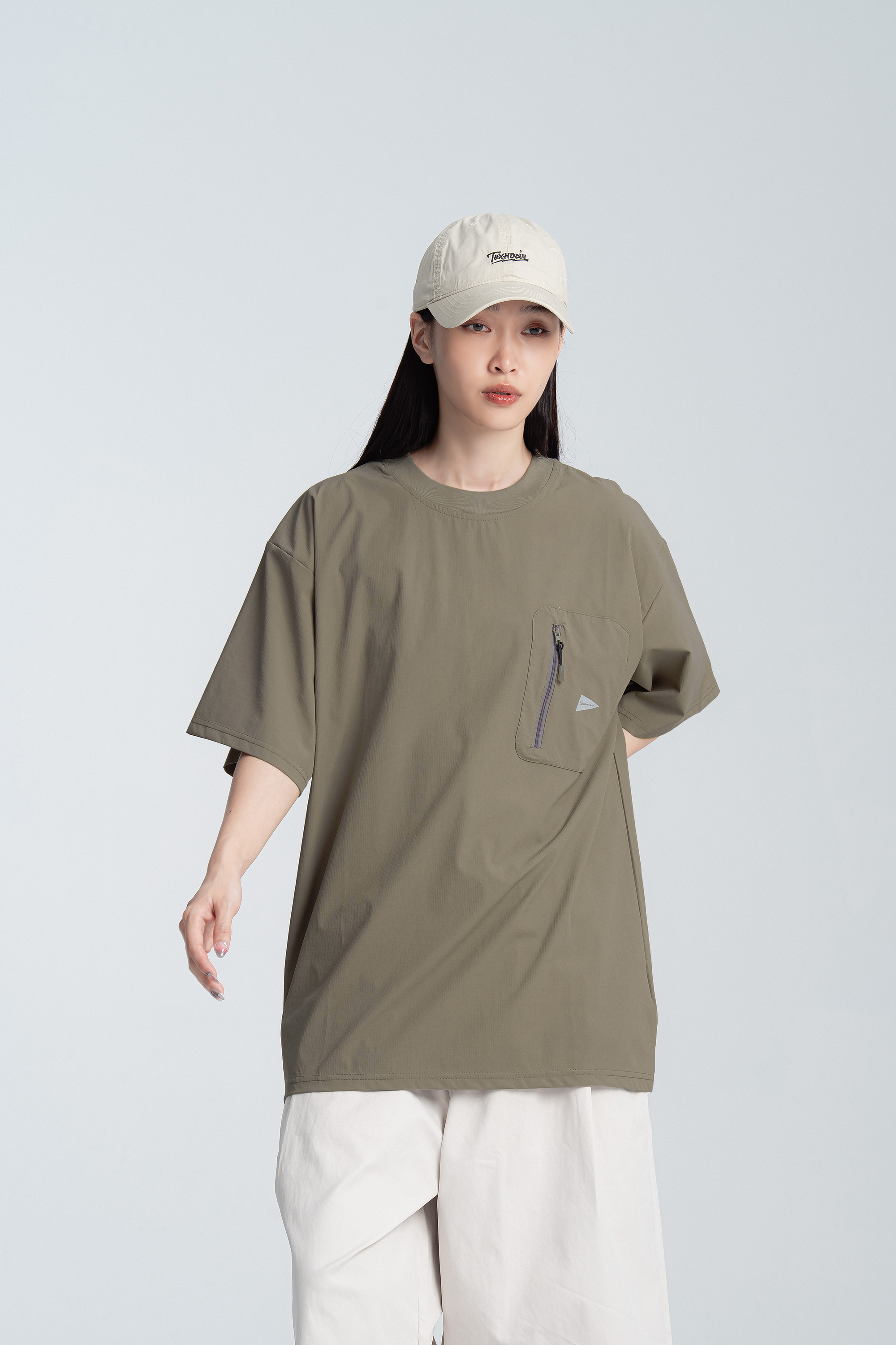 休閒機能小口袋素面短t 3色