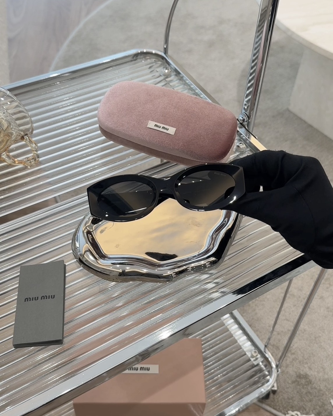 MIUMIU｜11W 墨鏡 黑色