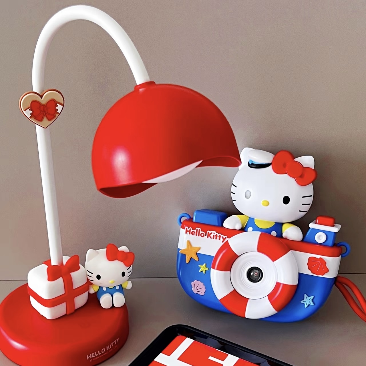 三麗鷗 SANRIO HELLO KITTY 小夜燈 小檯燈 臥室燈 禮物盒 立體KITTY /預購