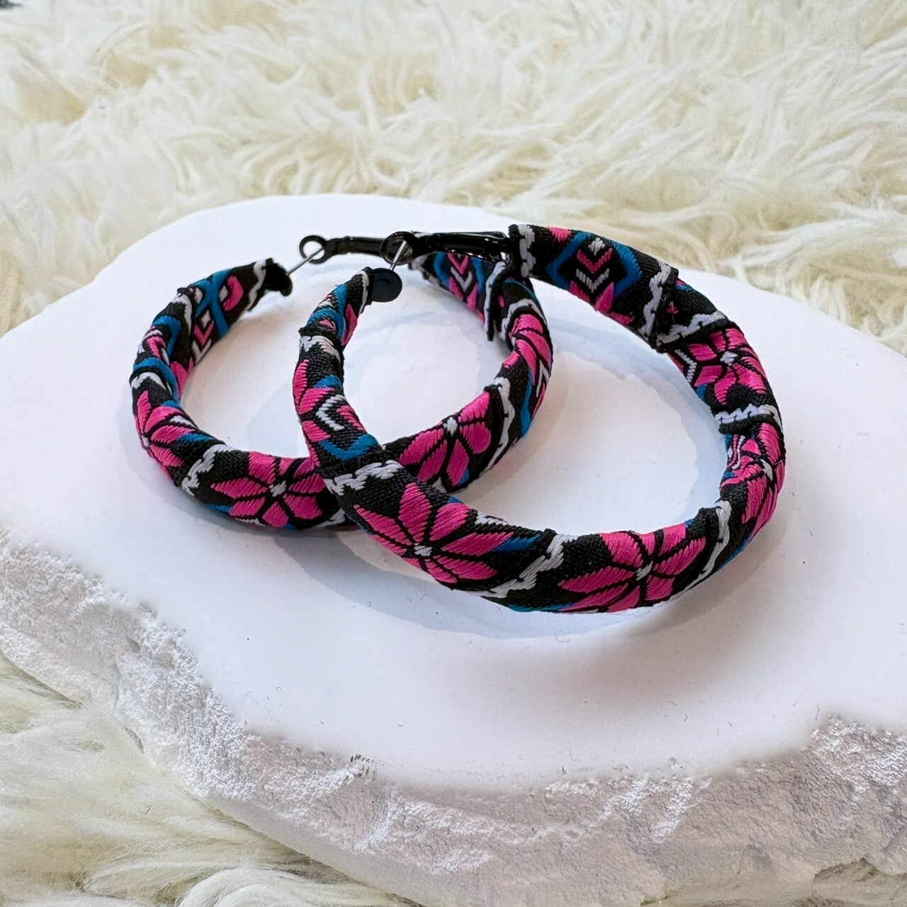 慕球手作／圖騰大圈耳環