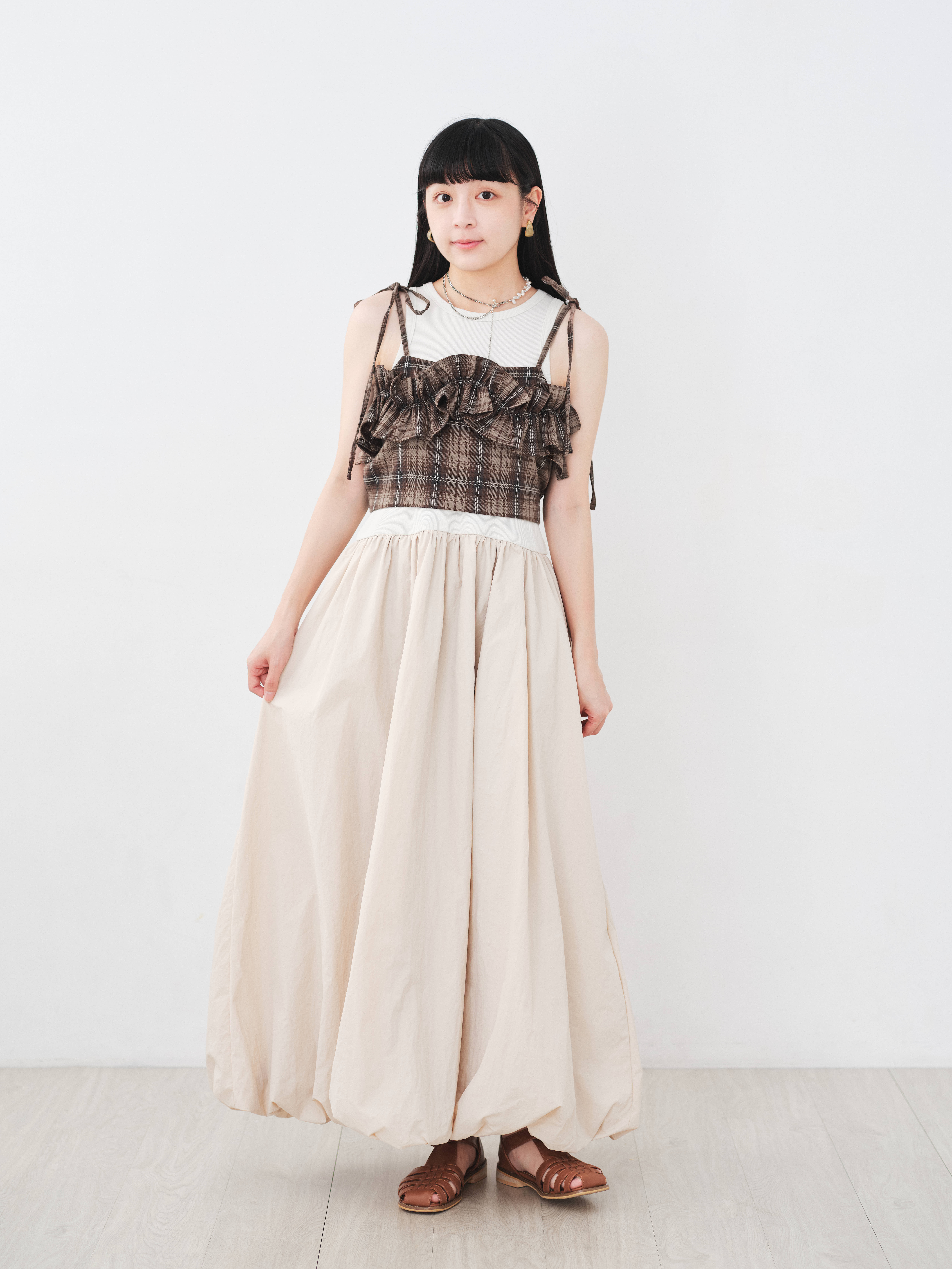 (限量)靜默格線！荷葉先染織感背心(兩色-布朗格)