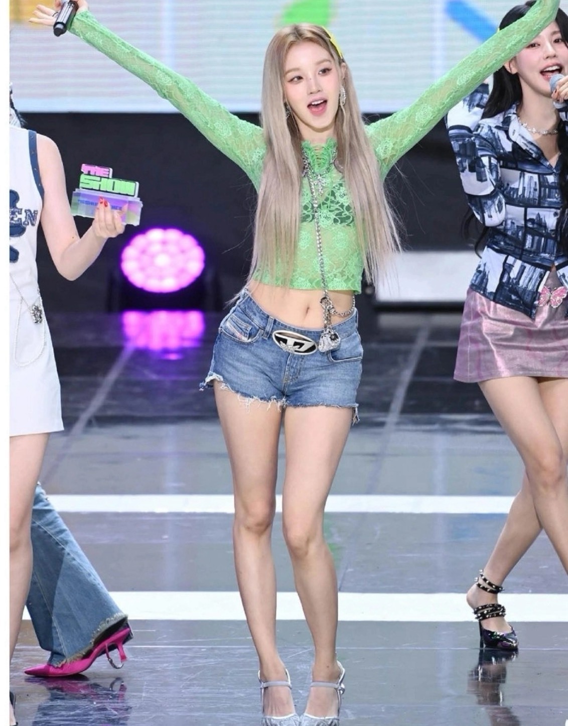 DIESEL OVAL-D 宋雨琦易夢玲同款 水洗辣妹牛仔短褲 修身中腰直筒短褲 女款 藍色 July25