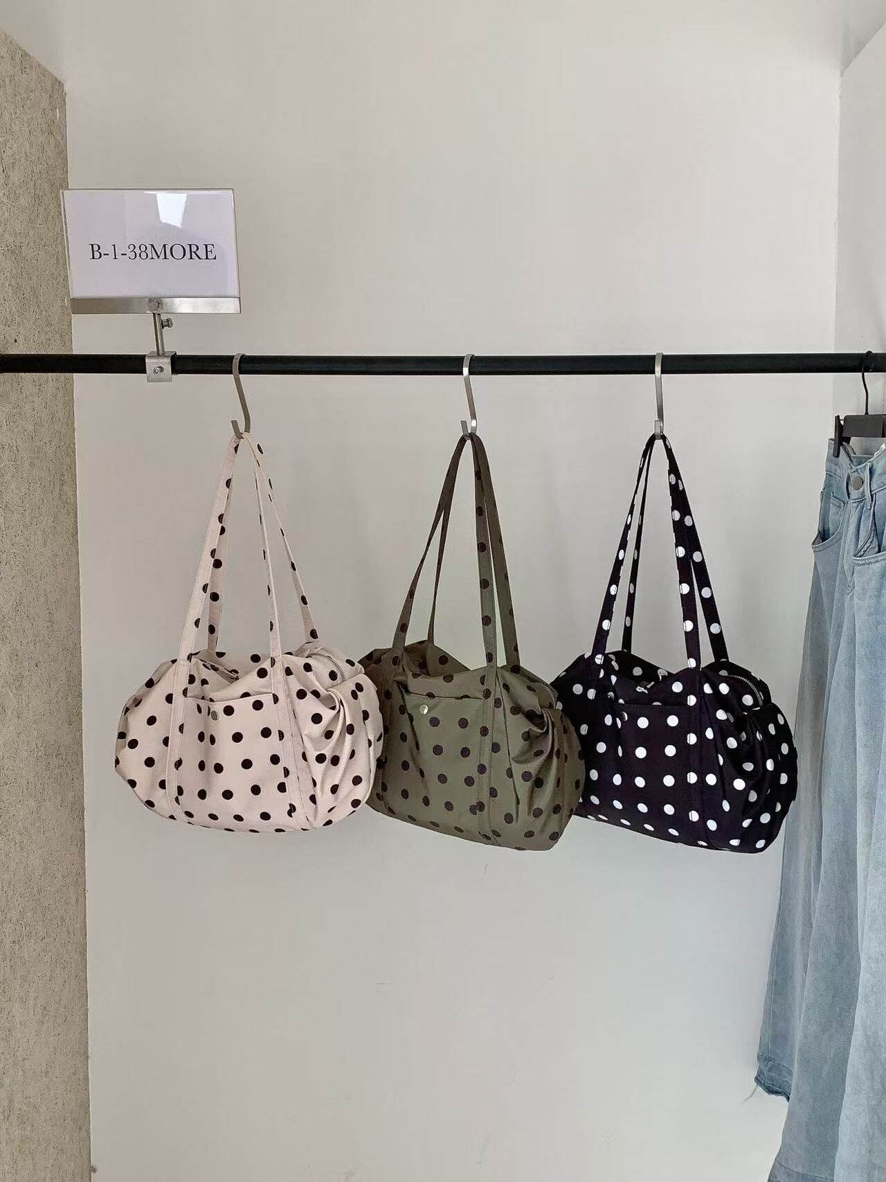 可愛風點點尼龍包