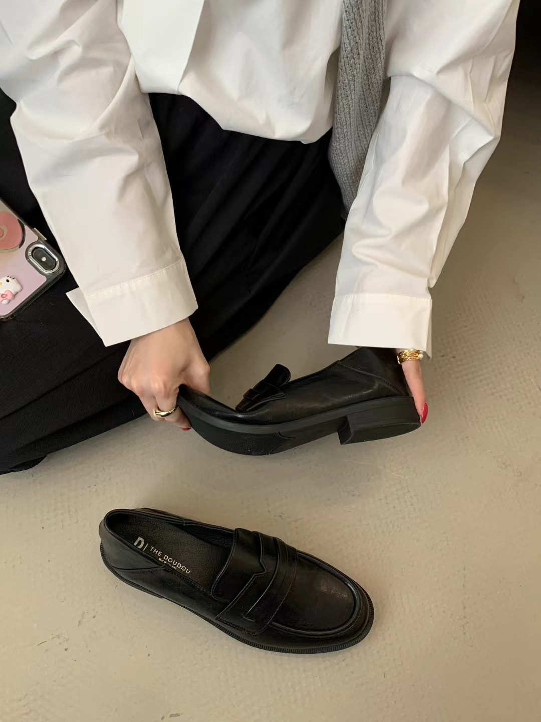 V字造型軟底樂福鞋(卡其35)