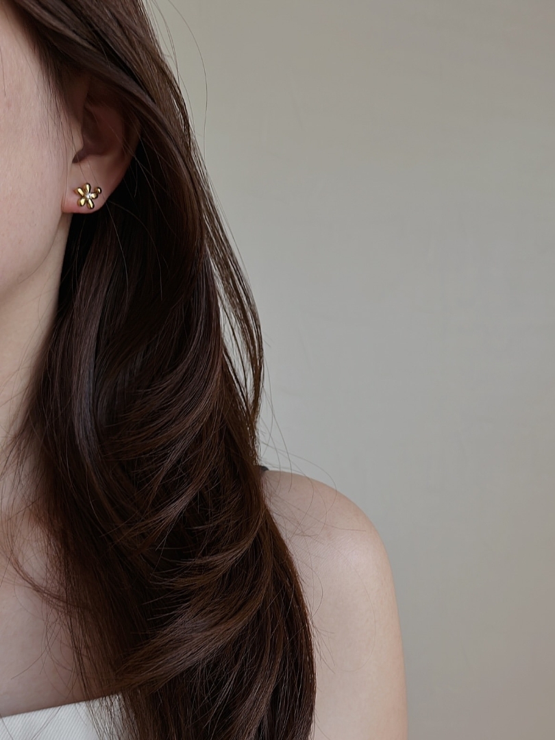 SS gold flower pierce