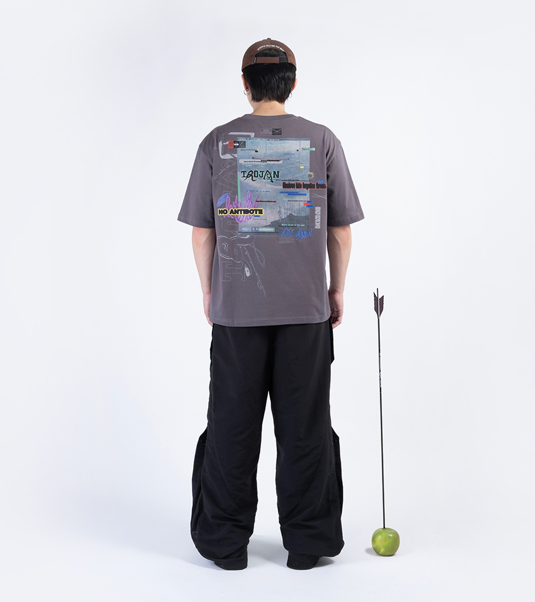 nozzle quiz®｜Unknown S/S Tee (Dark Grey/White)