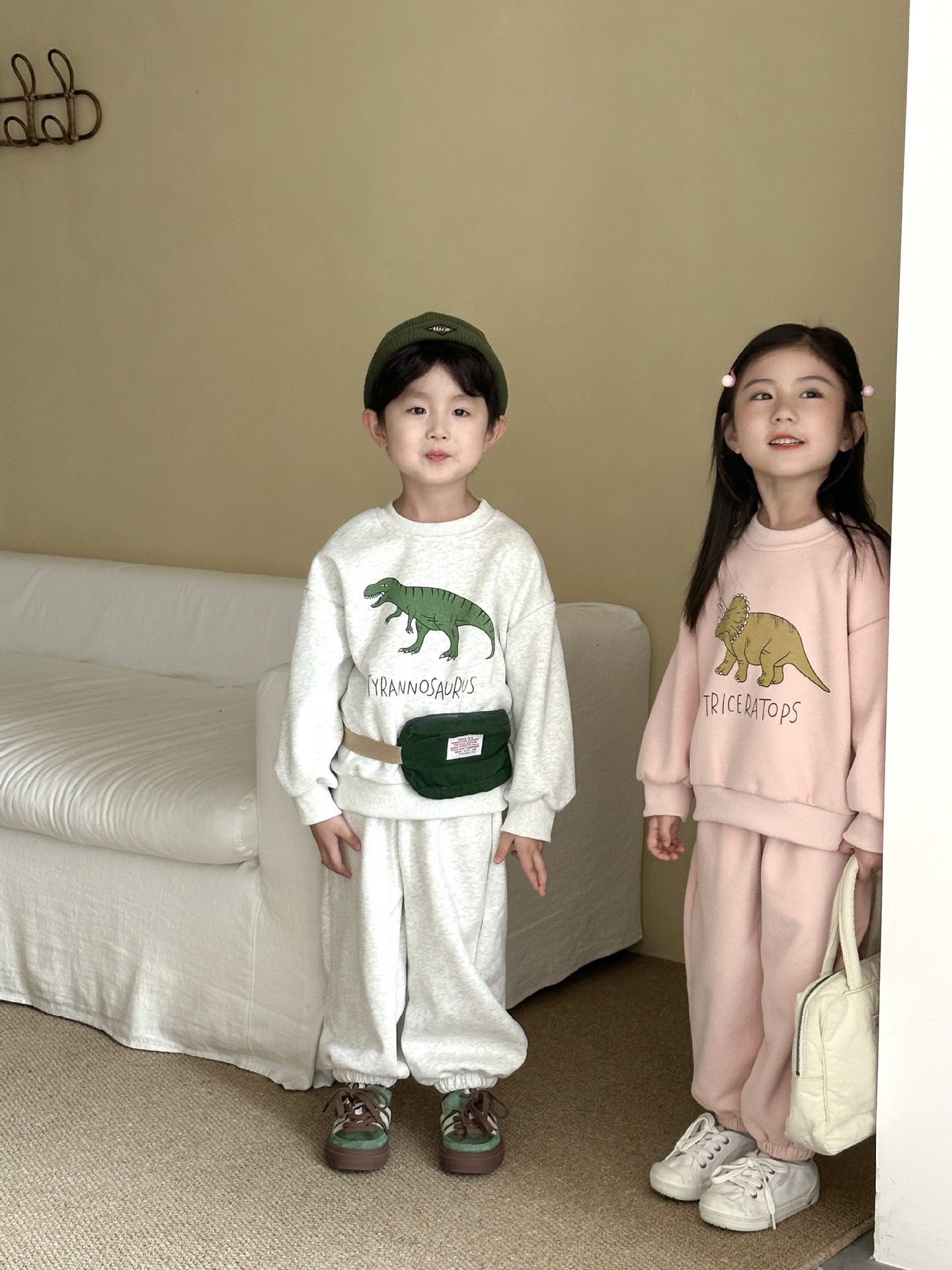 三色恐龍 .ᐟ.ᐟ.ᐟ.ᐟ  恐龍套裝𓂃𓈒𓐍  ＊薄款 圈毛