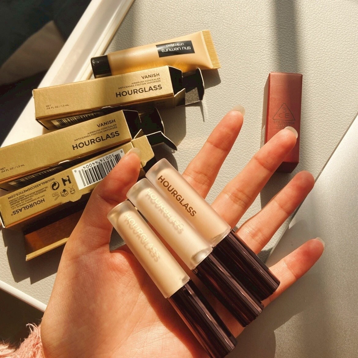 HOURGLASS Vanish Airbrush Concealer 遮瑕膏 迷你版1.3ml 兩色可選