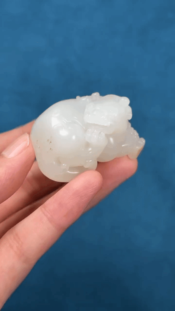 719249 和田玉籽料貔貅納福