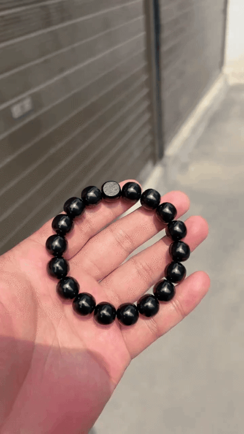 719734 和田玉戈壁黑青手串