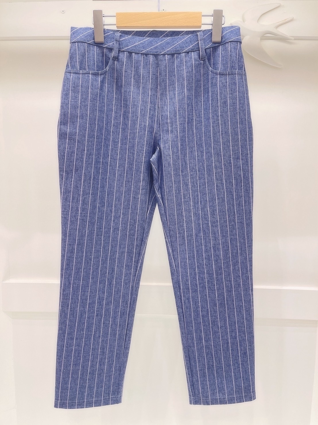 直條鬆緊內搭褲