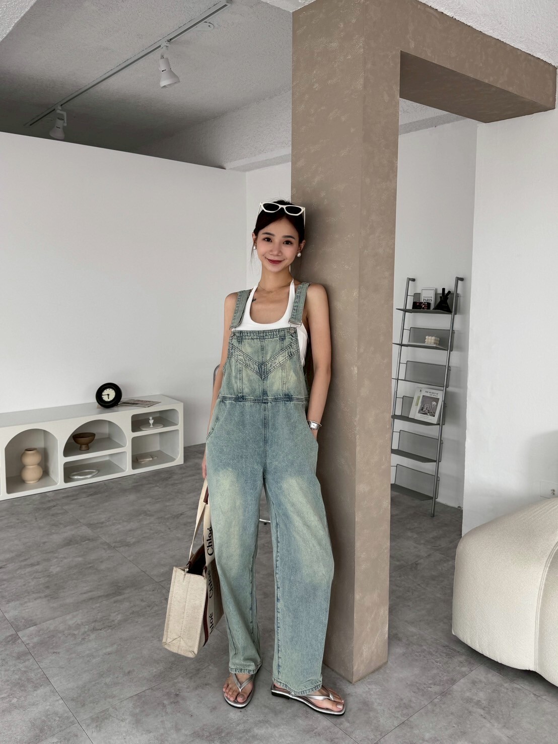 復古淺色牛仔吊帶褲