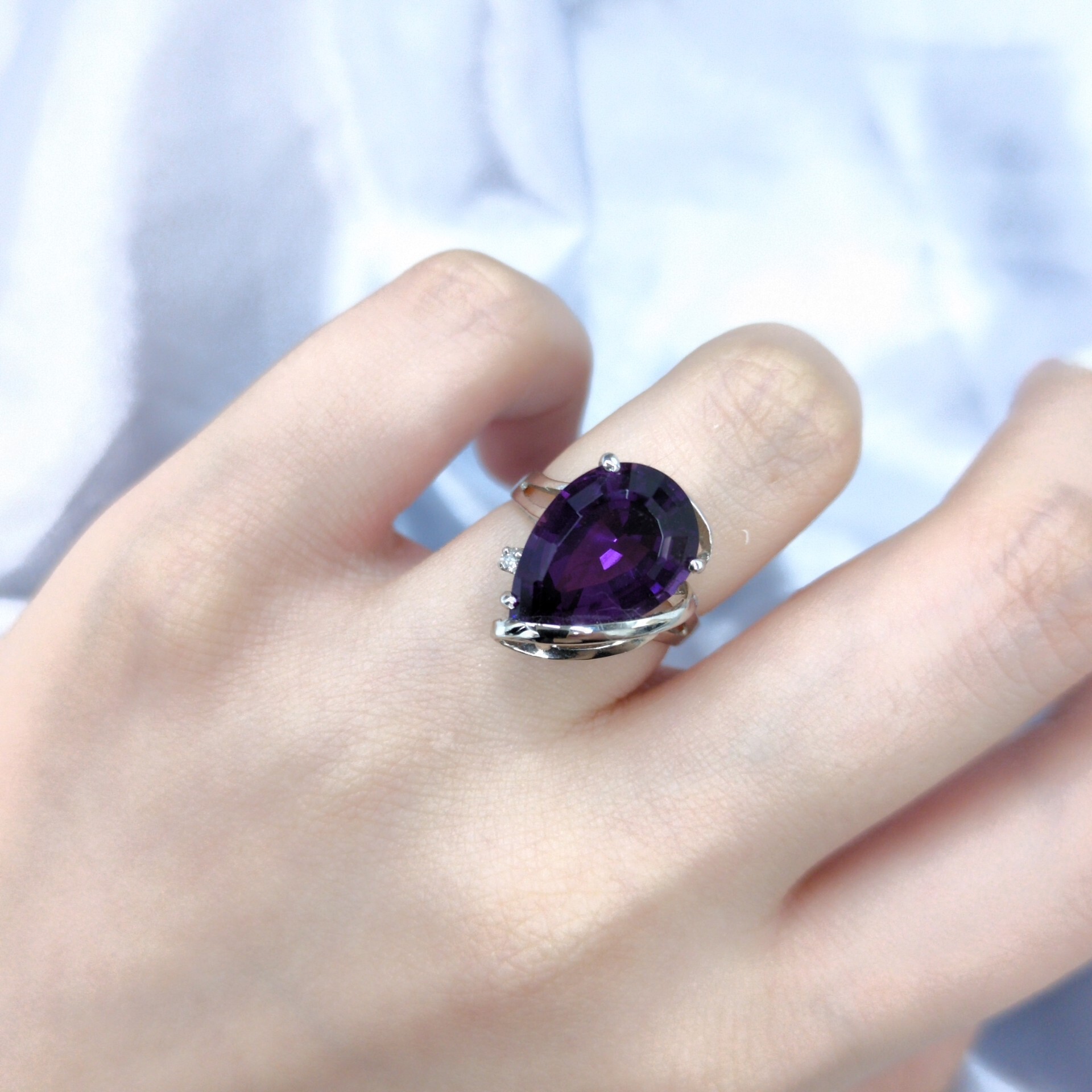 14K White Gold 5.81ct Amethyst and 0.02ct Diamond Ring