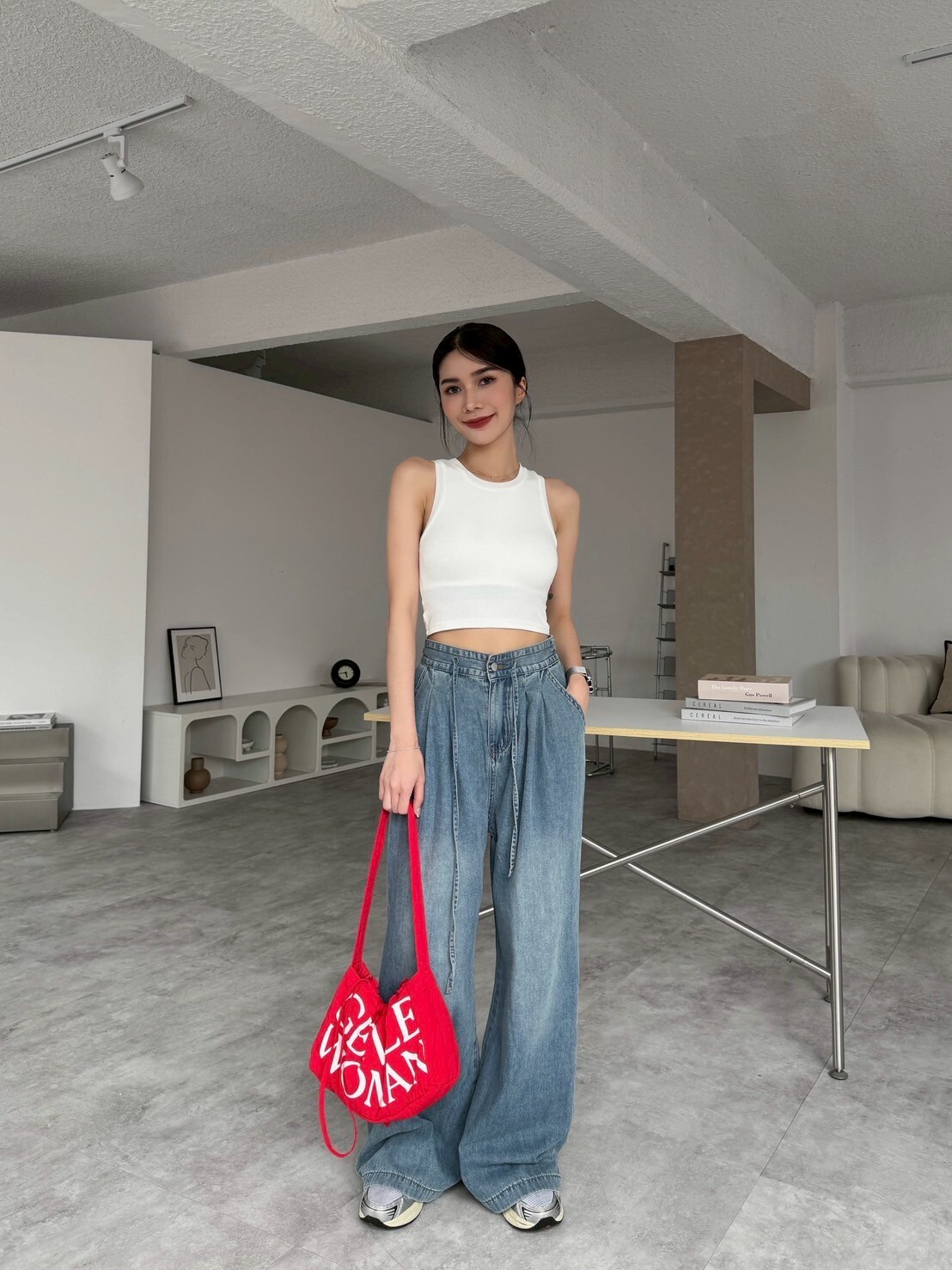 自留款抽繩牛仔寬褲