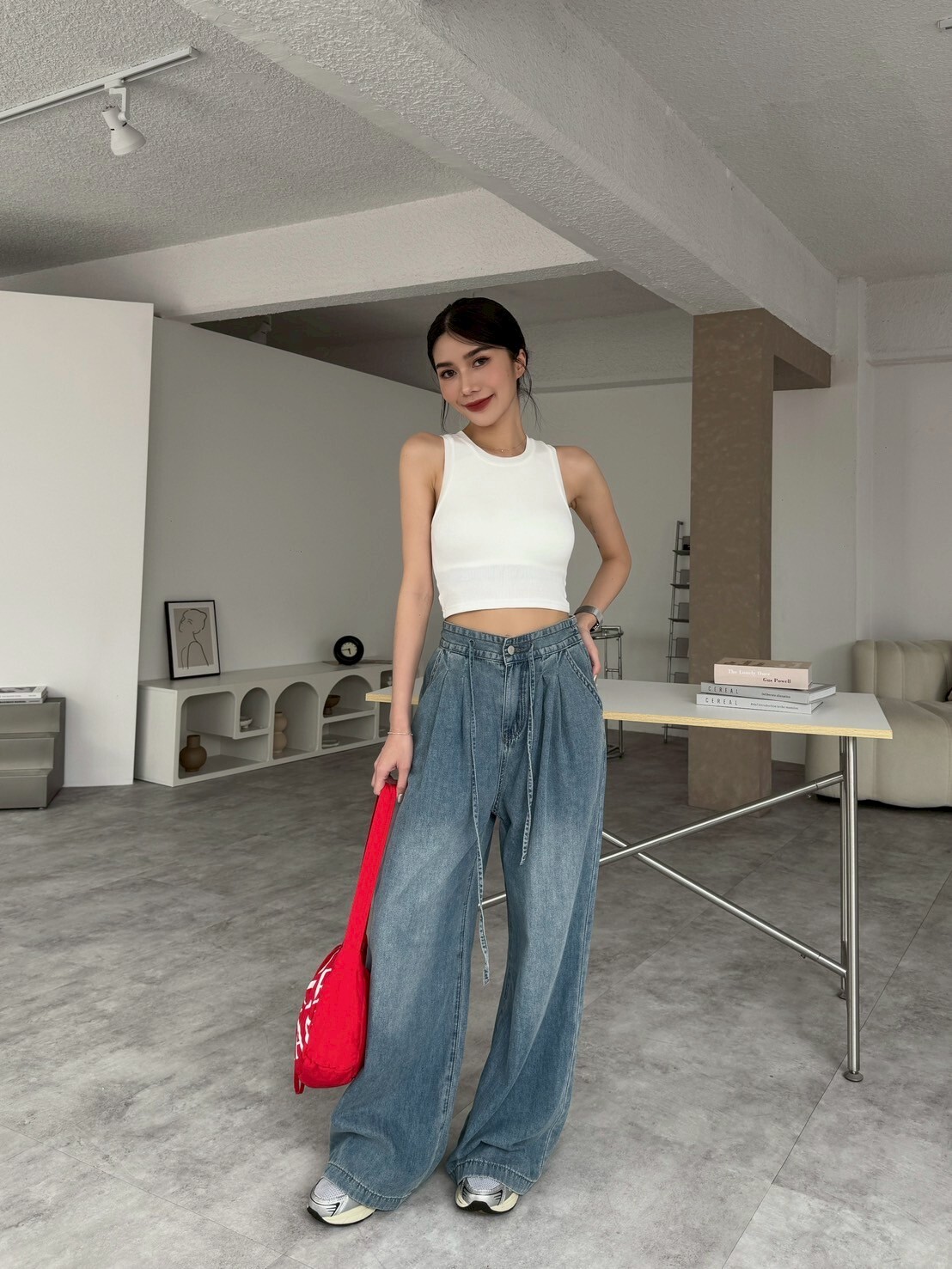 自留款抽繩牛仔寬褲