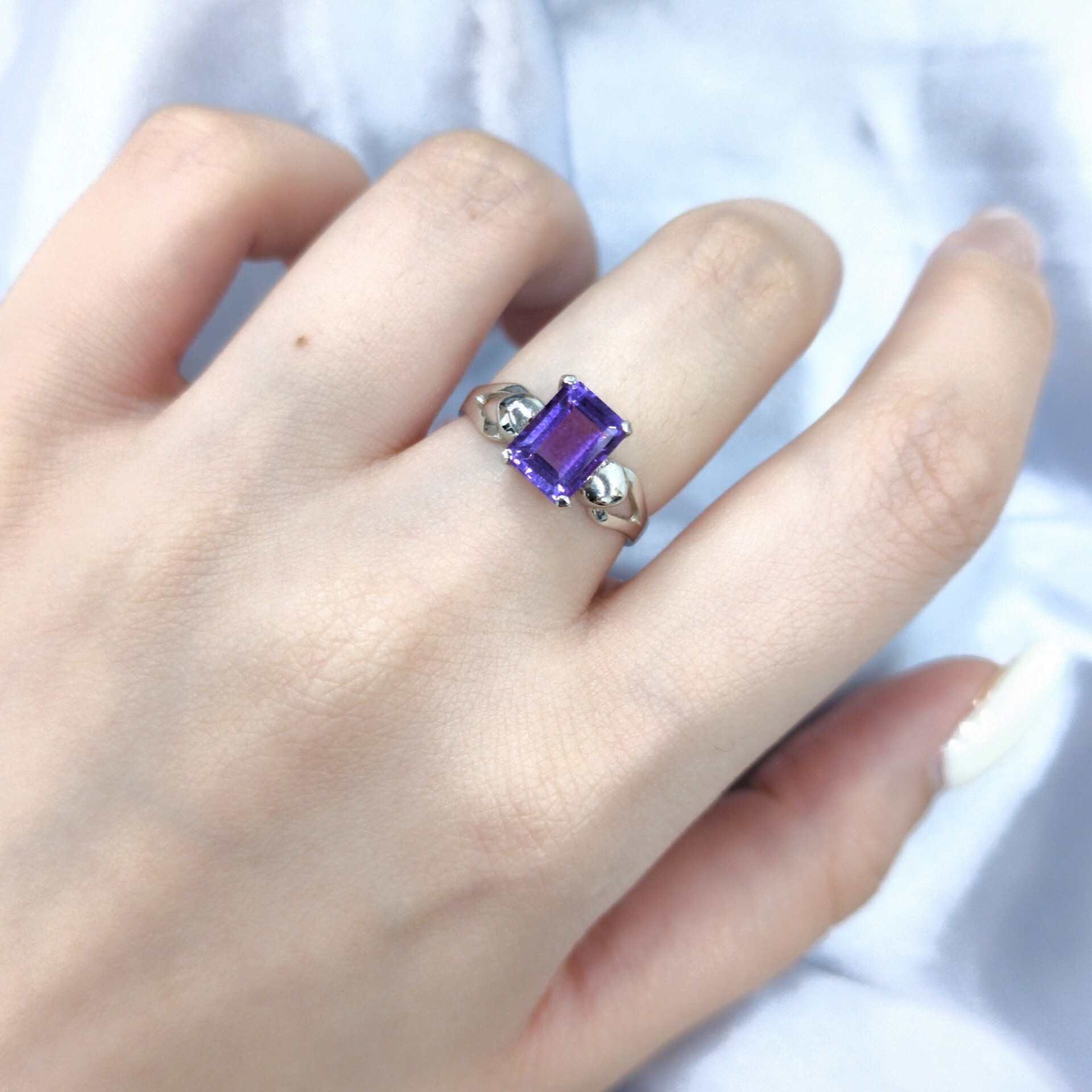 14K White Gold Amethyst Ring