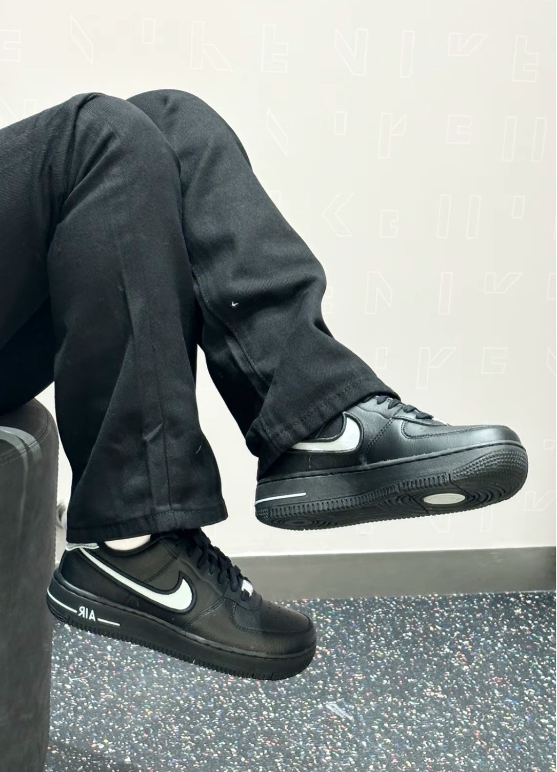 Nike Air Force 1 黑色 女款 低筒板鞋 百搭經典 學生潮鞋 慢跑休閒鞋✨Aug25