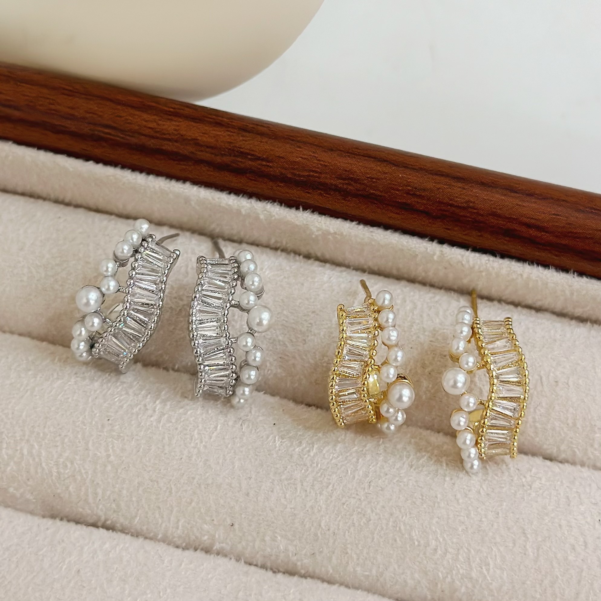 Q122波浪鋯石珍珠C字圈