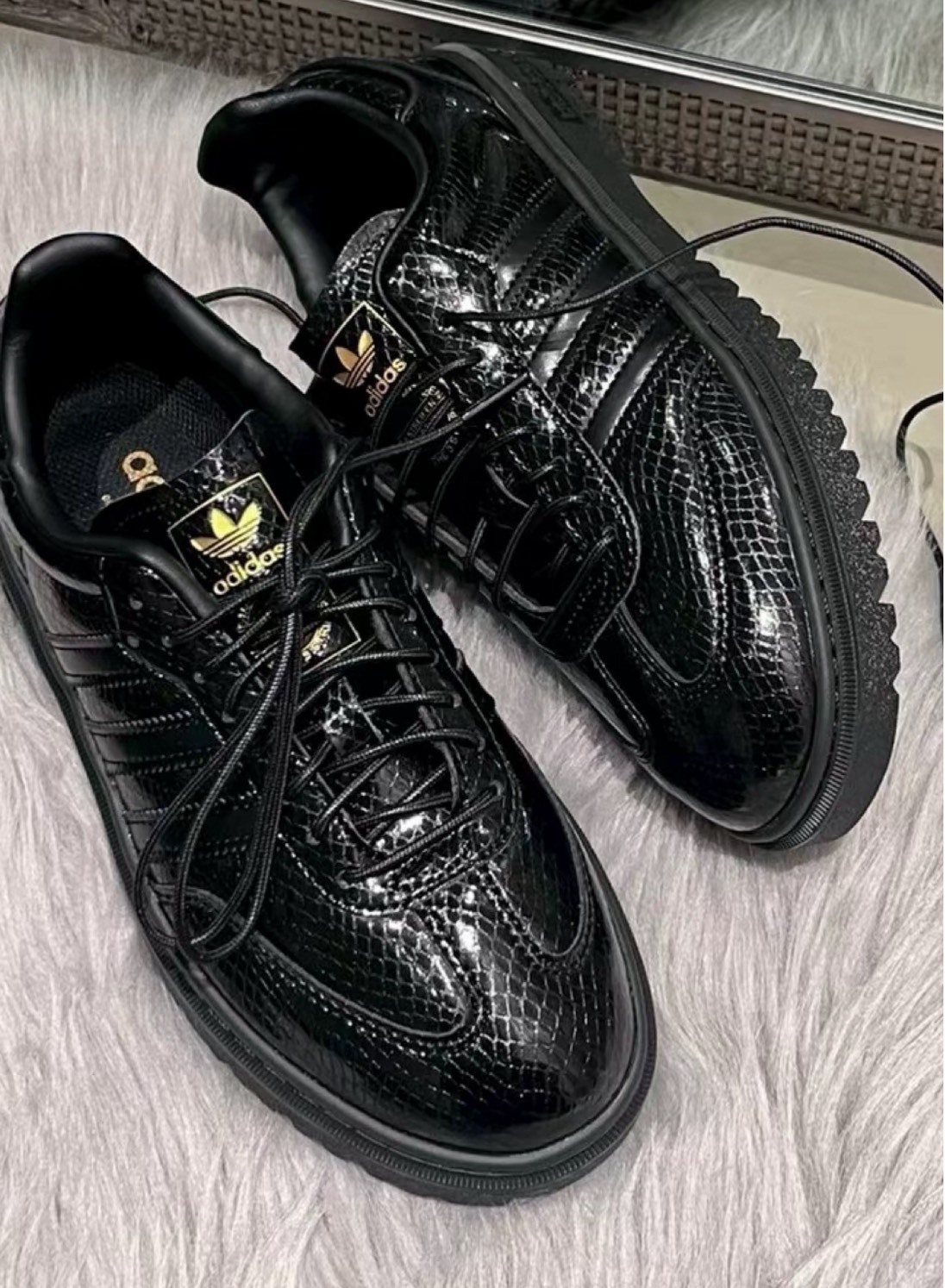 adidas Samba WTR 黑色防潑水復古板鞋 男女同款 潮人必備休閒鞋🔥Aug25