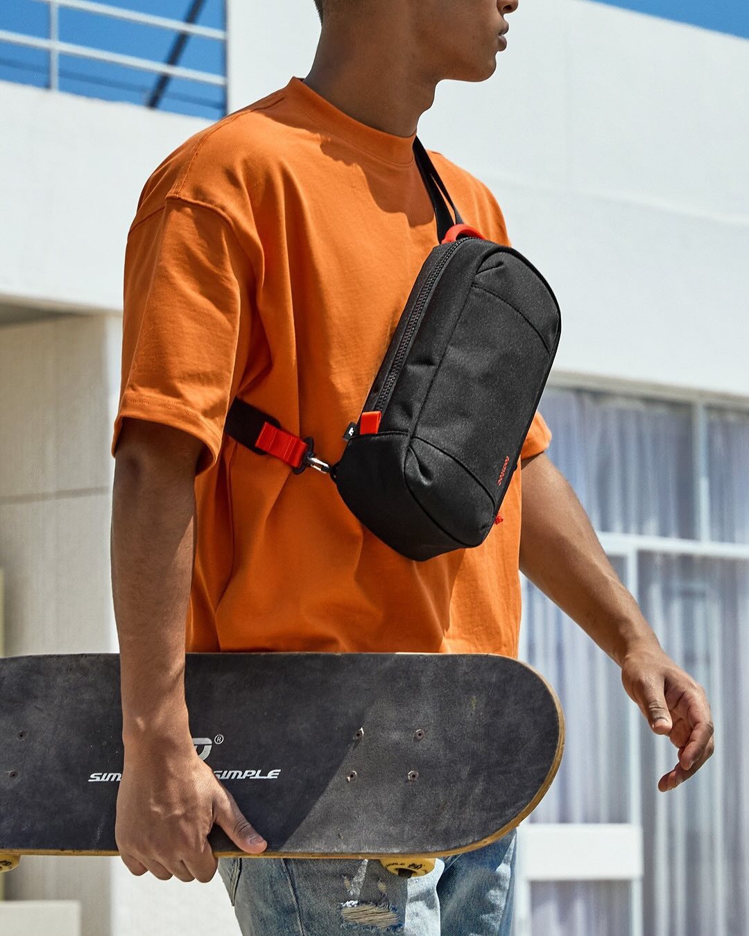 Tomtoc | 玩家首選 旅行斜肩包​​ 黑