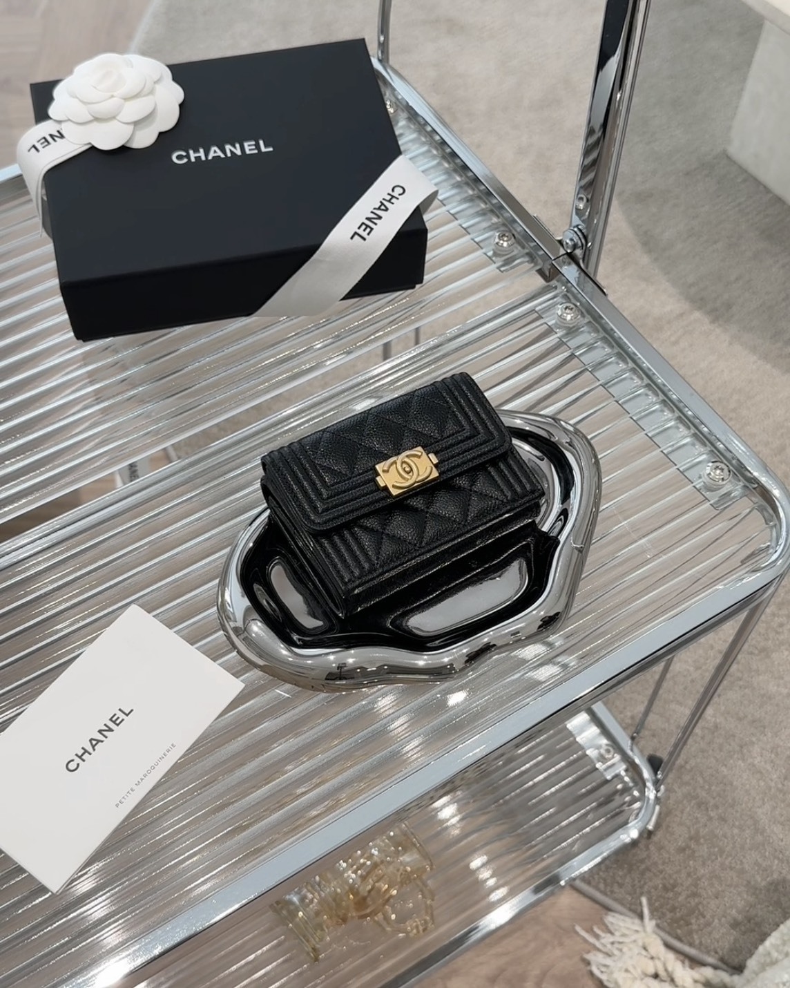 CHANEL｜BOY 荔枝迷你三折短夾 黑金