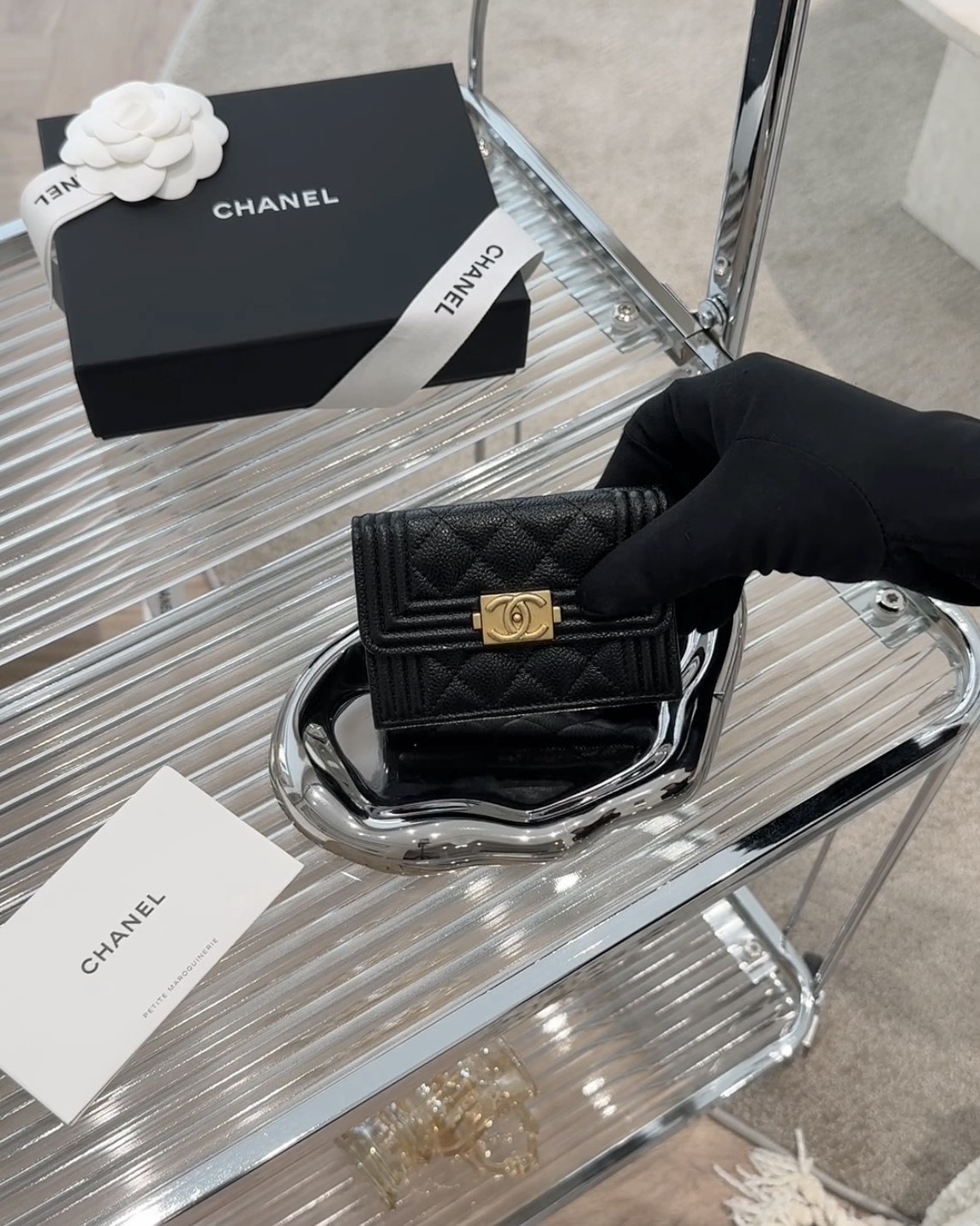 CHANEL｜BOY 荔枝迷你三折短夾 黑金