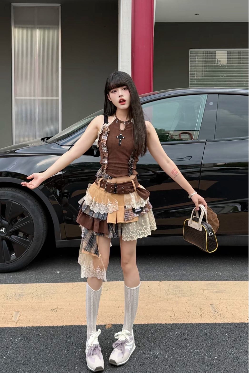 adidas 三葉草 保齡球包 👜 女款潮流手提包 時尚聚氨酯大容量 深棕百搭款 Aug25