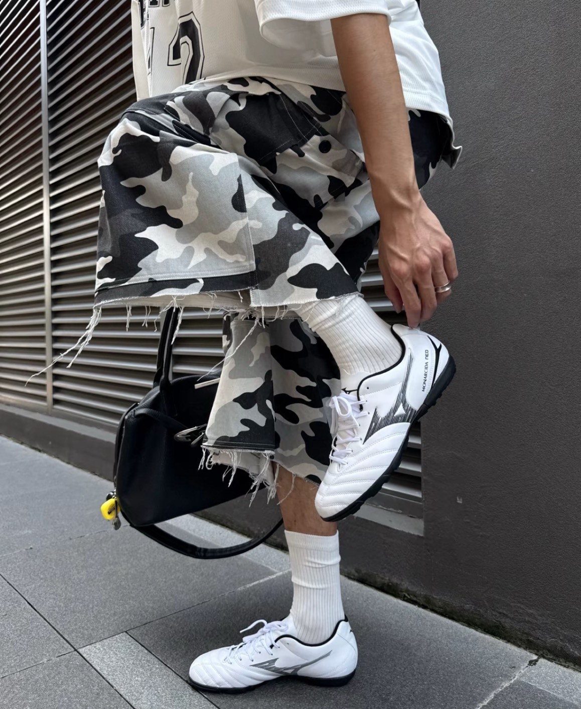 Mizuno Monarcida Neo 3 碎釘足球鞋 白黑⚽️防滑耐磨 男女生足球鞋推薦 Aug25