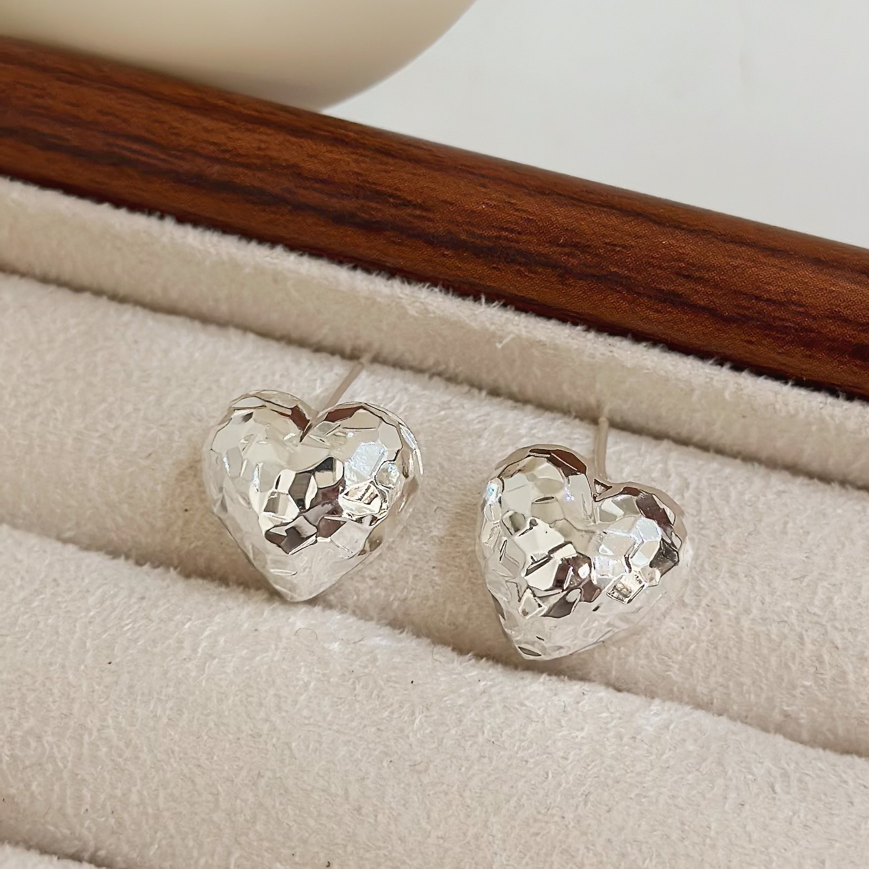 Q134切割立體愛心耳針