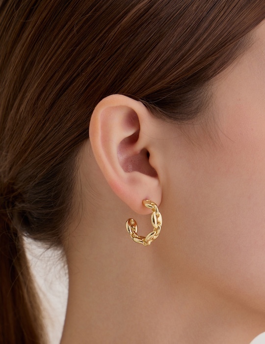 經典C型豬鼻。針式耳環