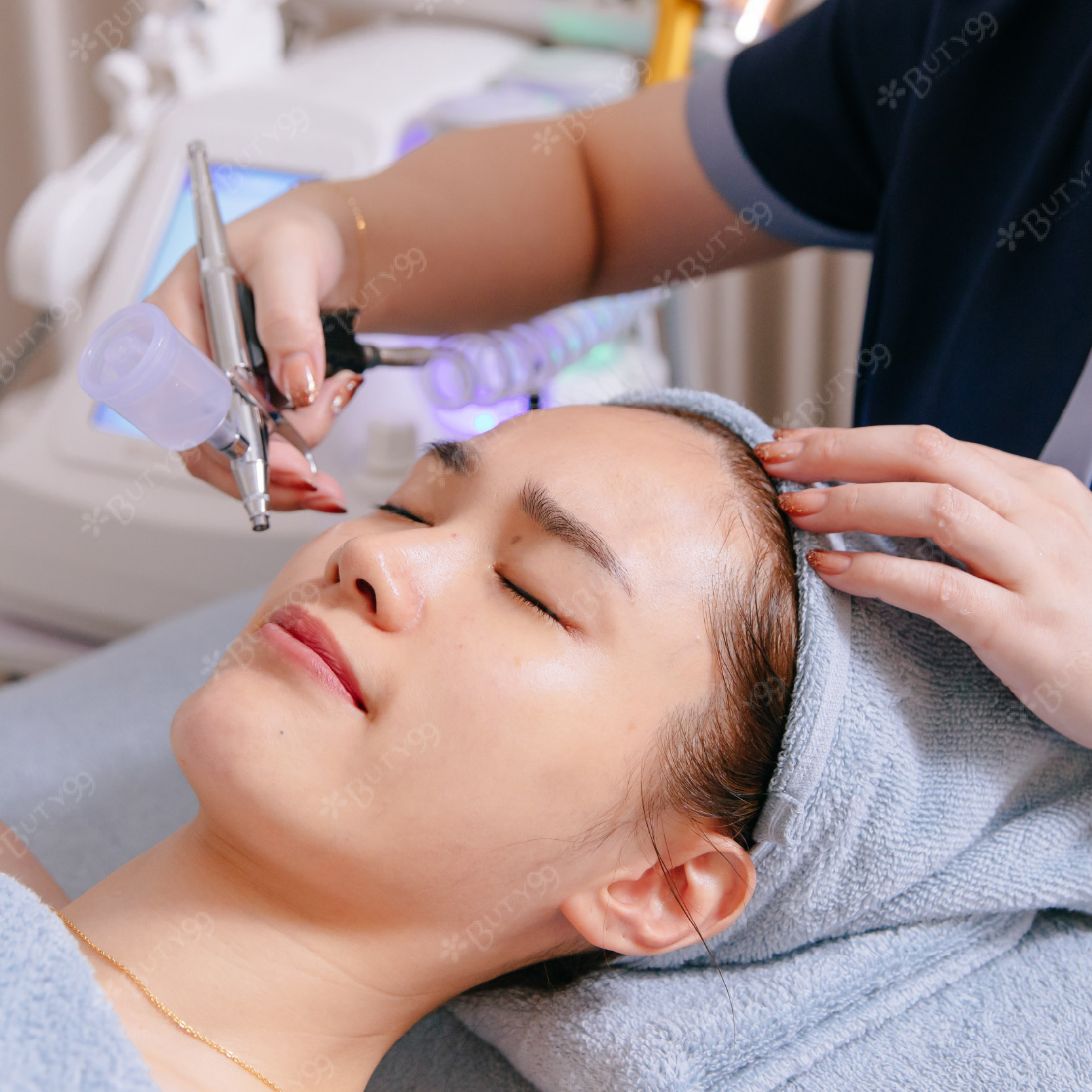 《桃園》男女適用!一卷兩用!逆時針光采雙享SPA・逆齡立體導入×喚亮淨透,599元