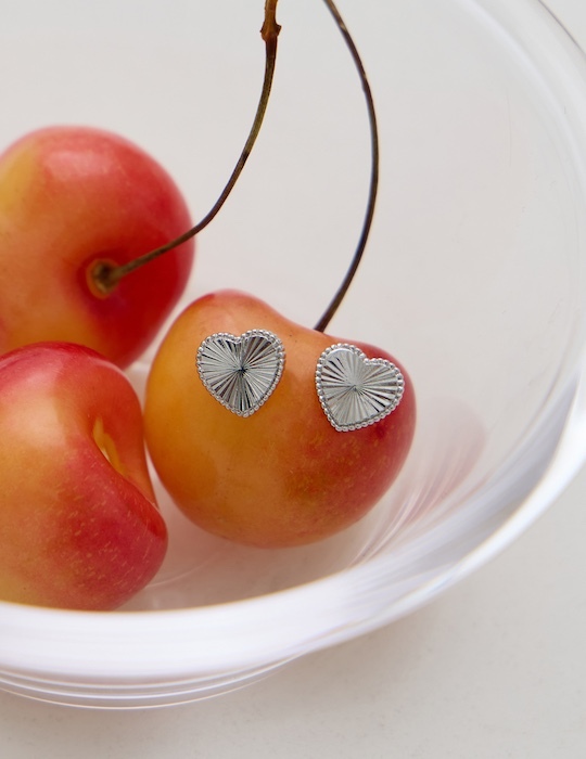 光束愛心。銀針耳環