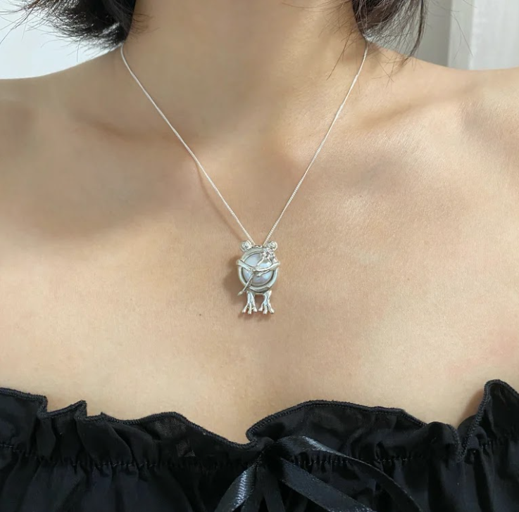 Ginger angel 青蛙與花項鍊