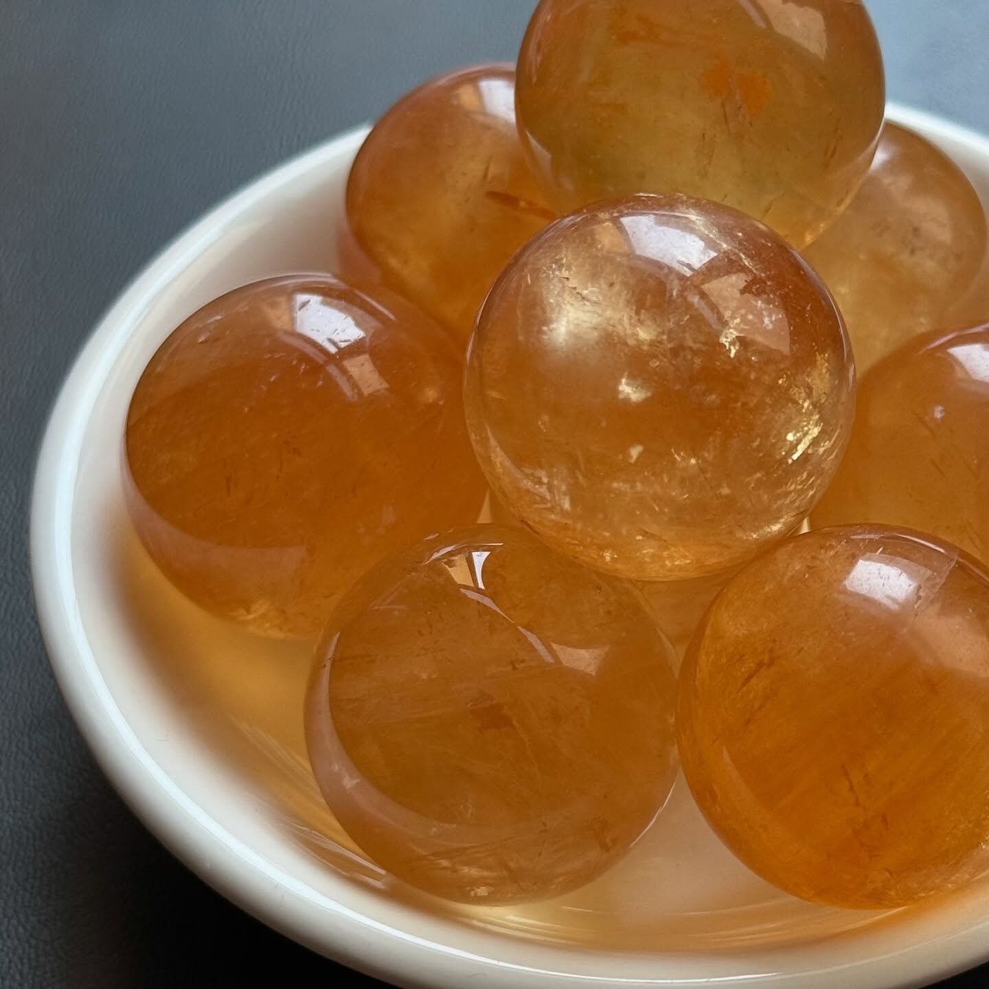 [原石] 黃冰洲石 水晶球