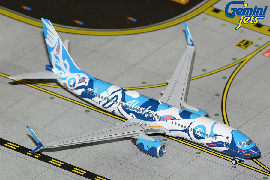 預訂:1/400 Gemini Jet  B737-800S Alaska Airlines N559AS ”Salmon People” (upgrade stand) (GJASA2213)