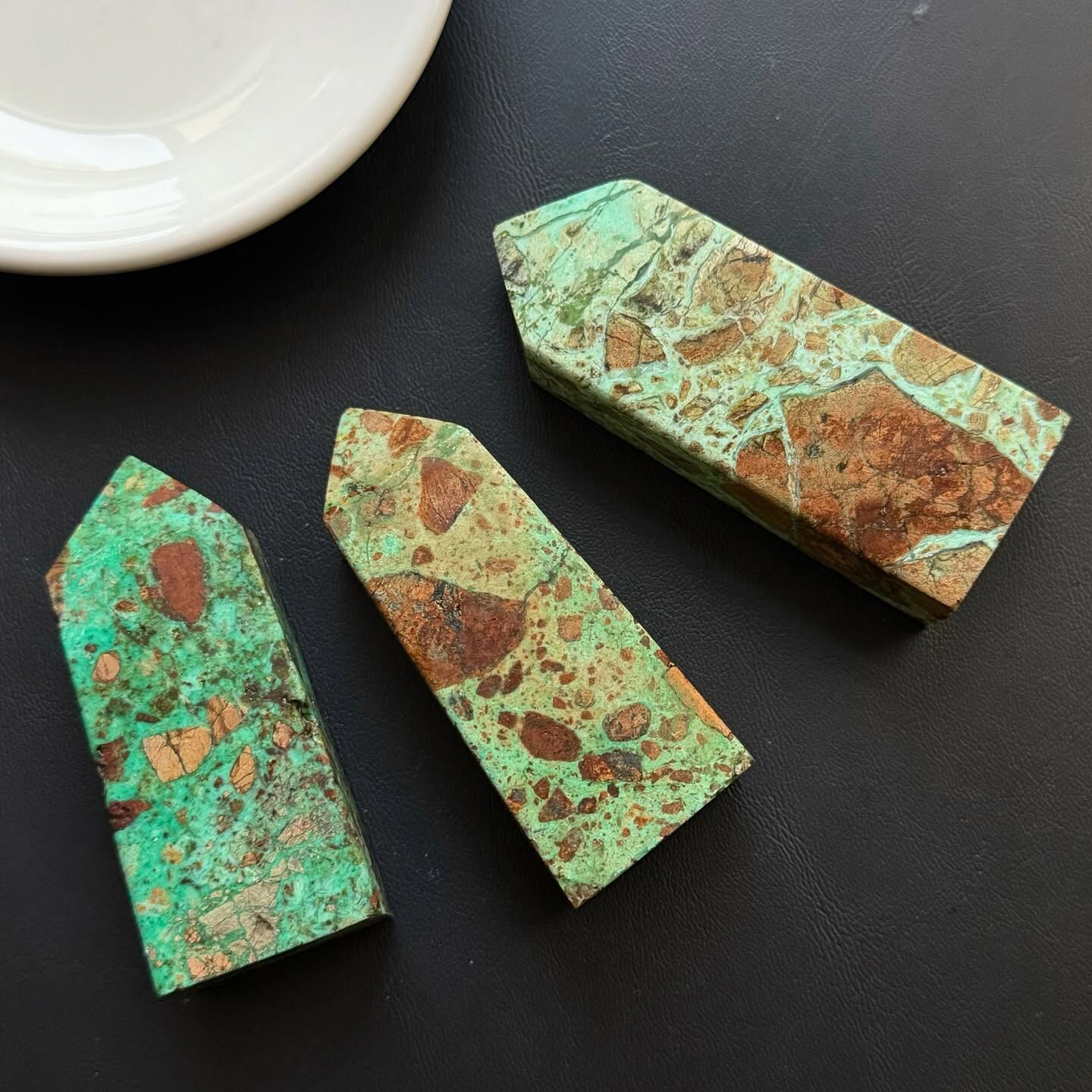 [原石] 鳳凰松 水晶柱