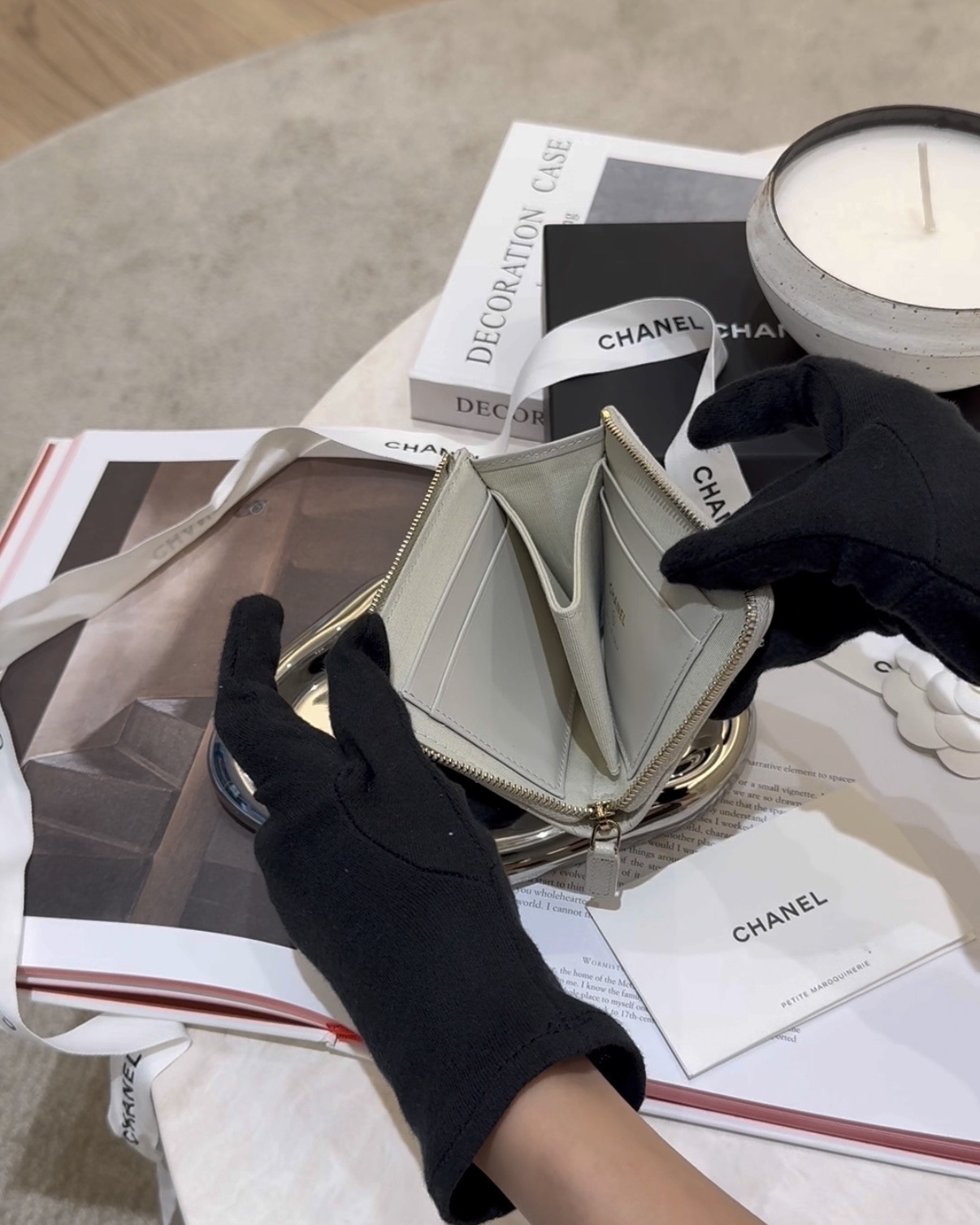 CHANEL｜24新款 L拉鍊零錢包 奶灰色