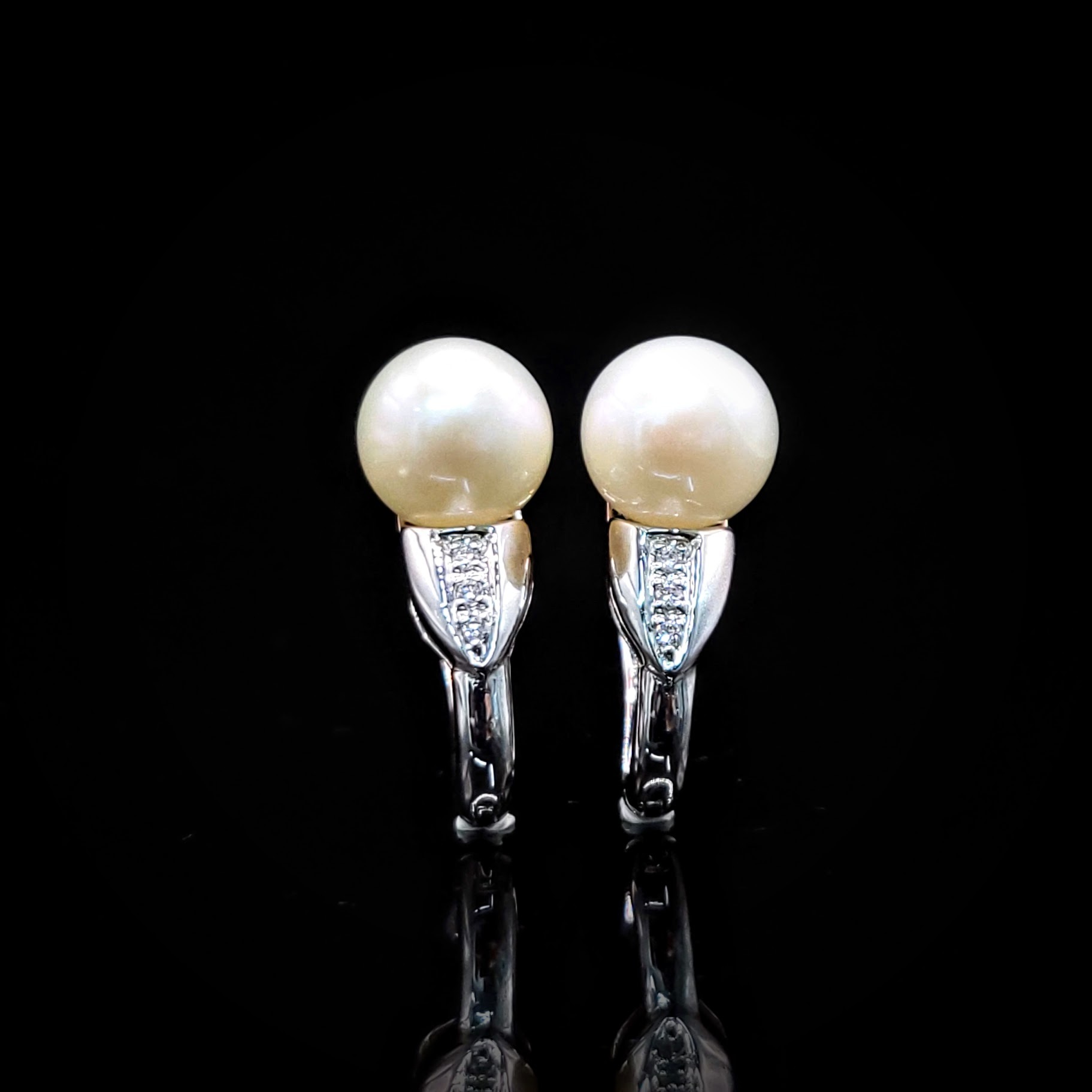 18K White Gold Pearl and 0.03ct Diamond Earrings
