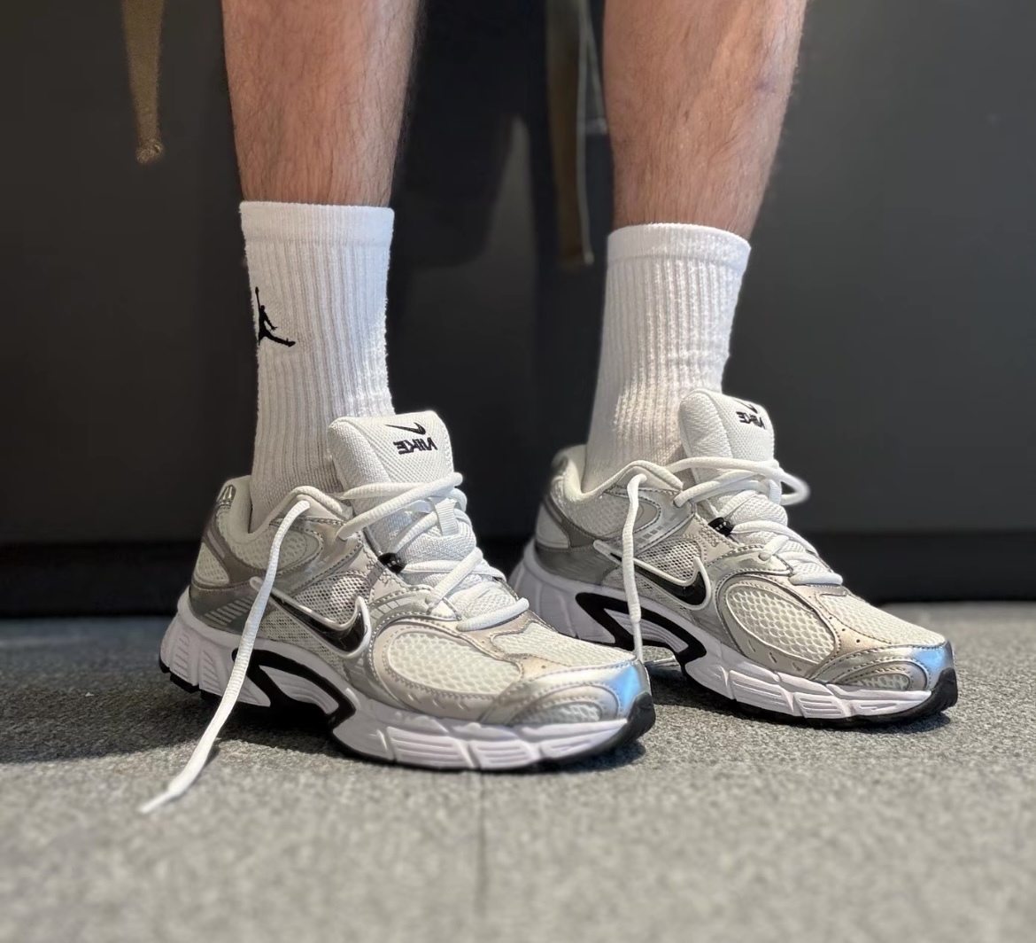 NIKE V5 RNR COLLEGE GREY 白灰銀