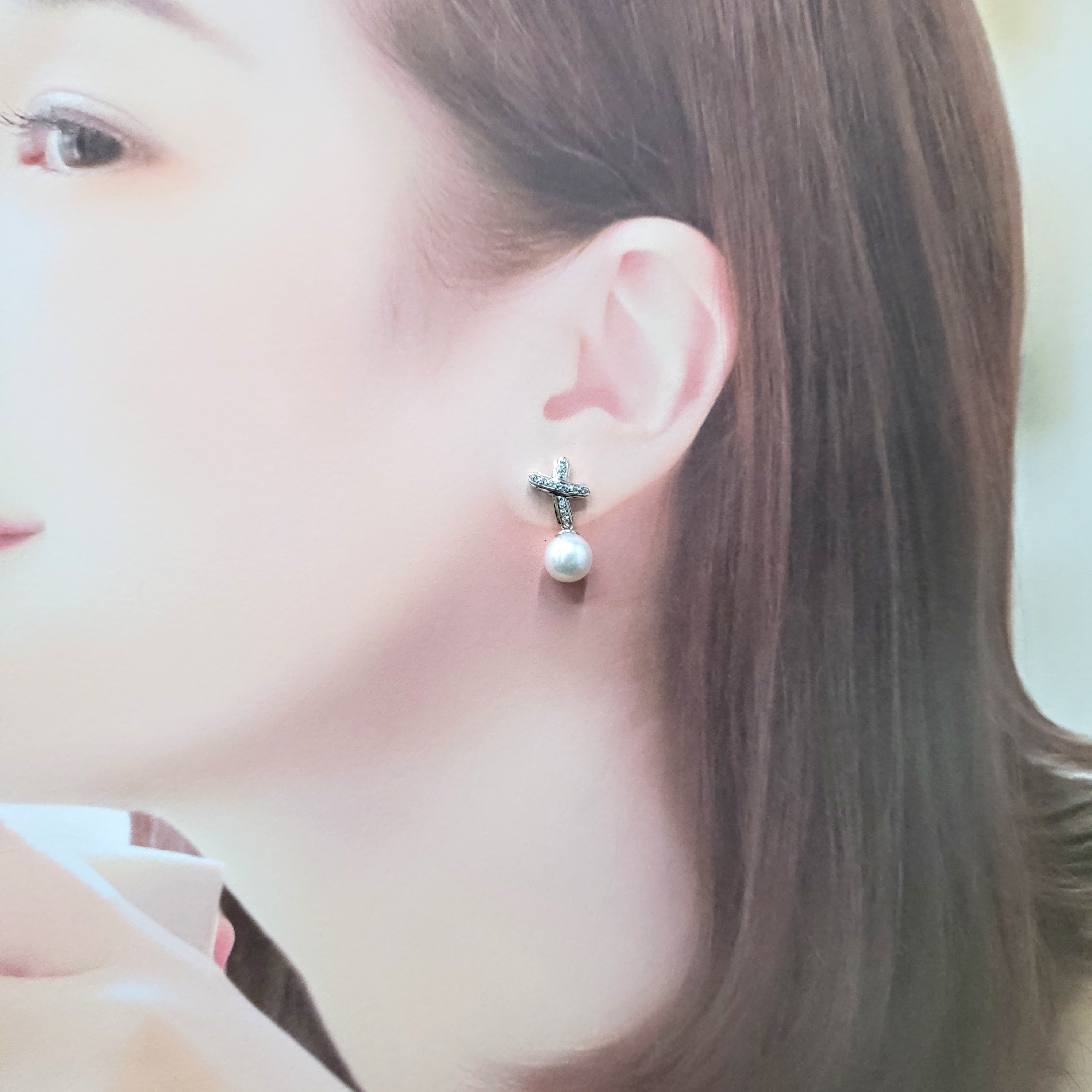 18K White Gold Pearl and Diamond Drop Earrings