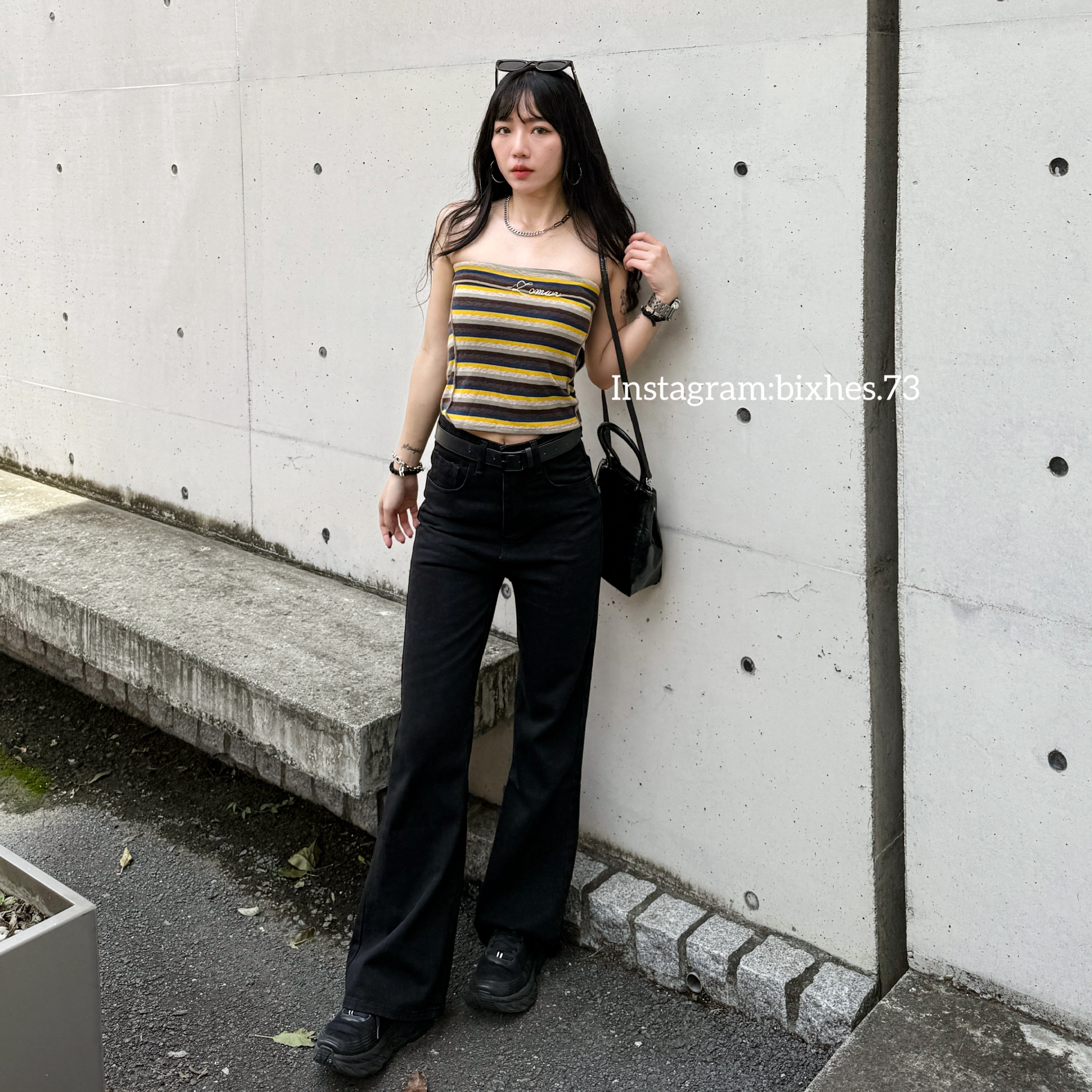 基本黑色微喇叭褲(E00016)