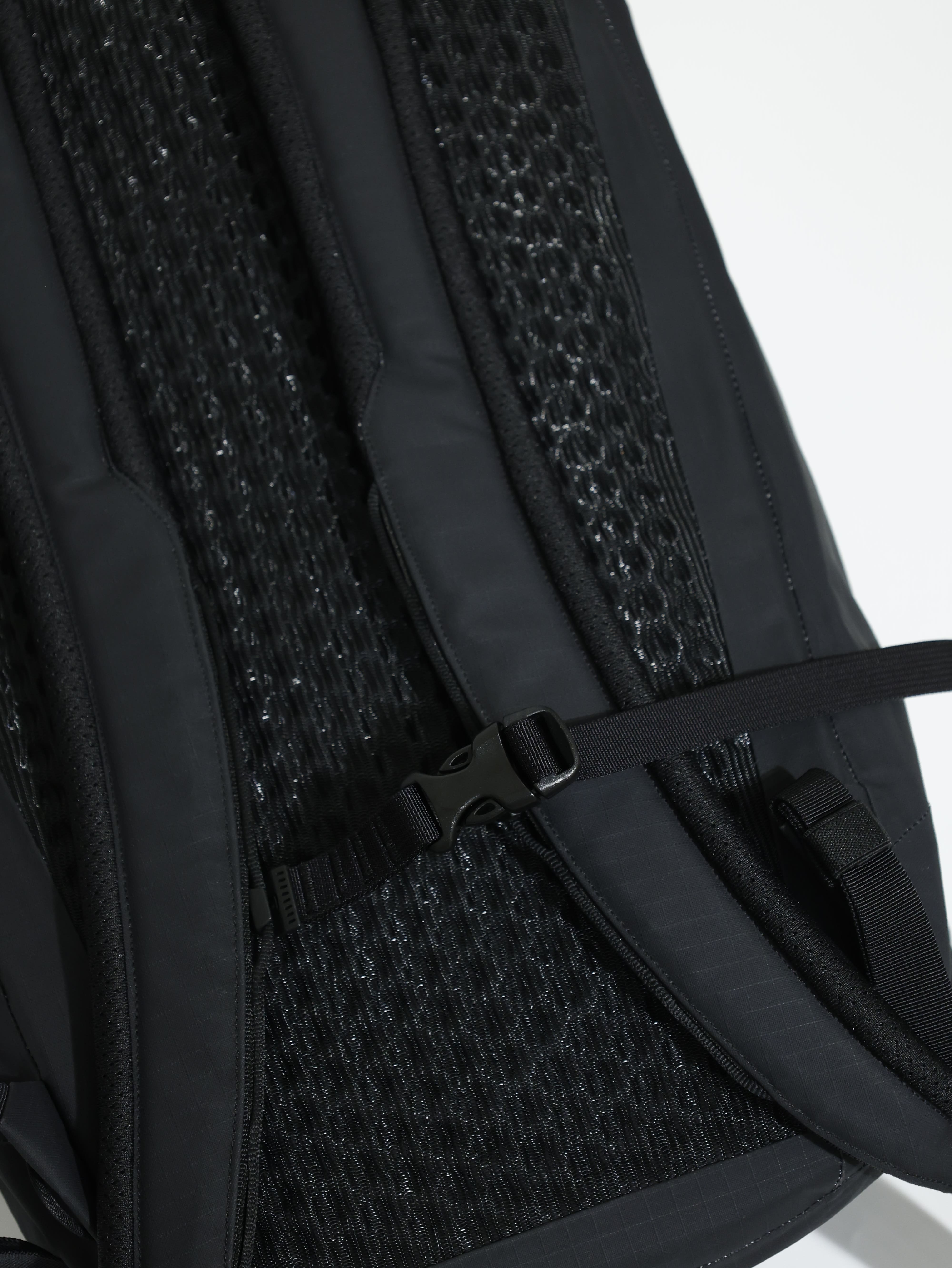 ARCTERYX 始祖鳥 Granville 16L 多功能背包 後背包 X000006402