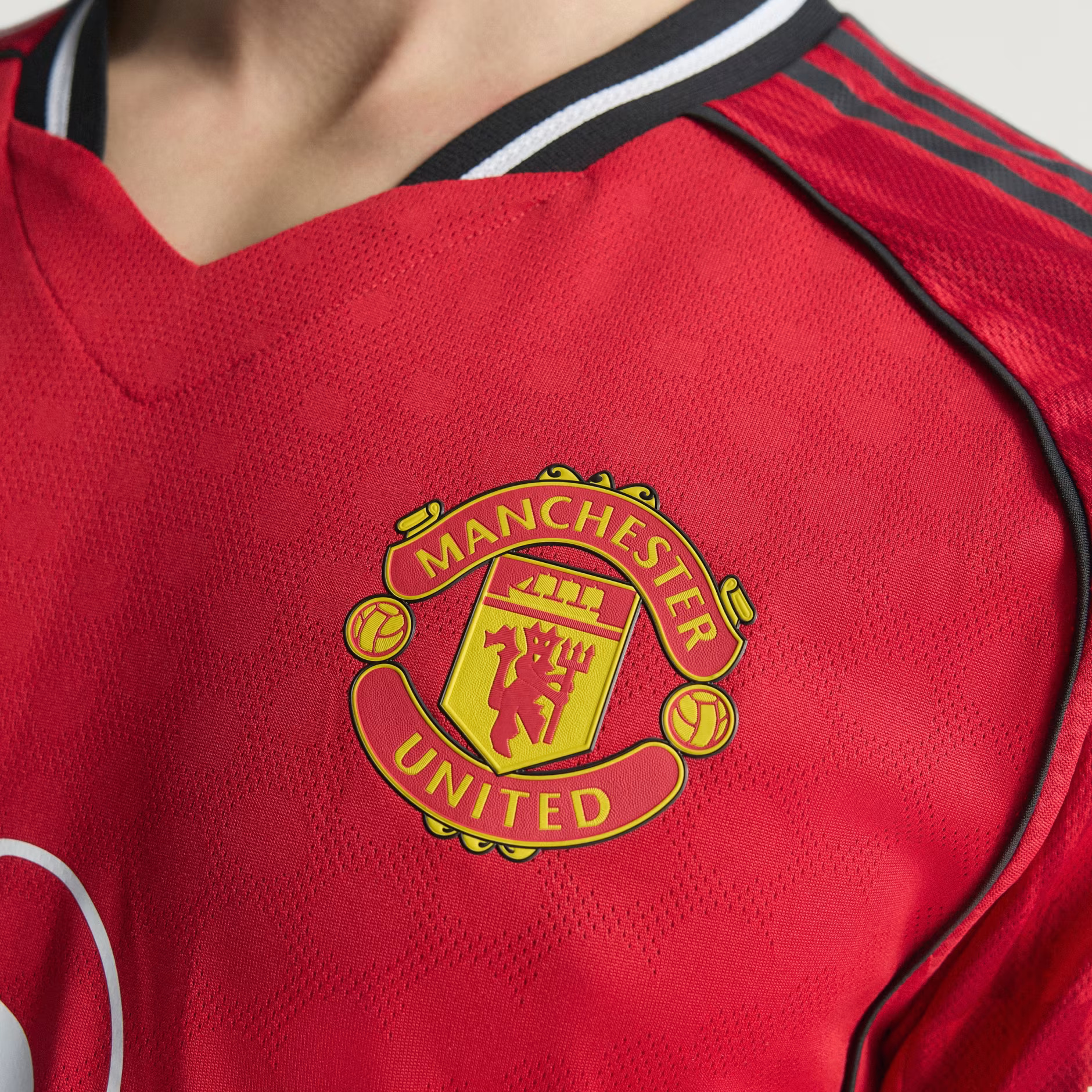 2025 Manchester United Authentic Home Shirt with Nameset & Patch (雙號碼)