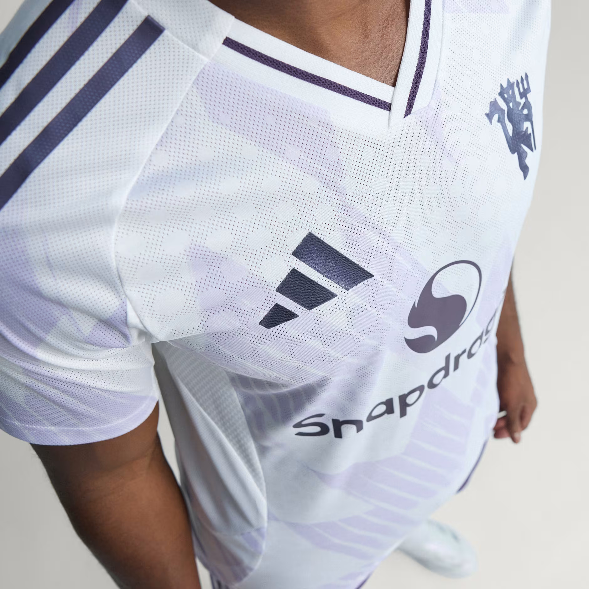 2025 Manchester United Authentic Away Shirt with Nameset & Patch (單號碼)