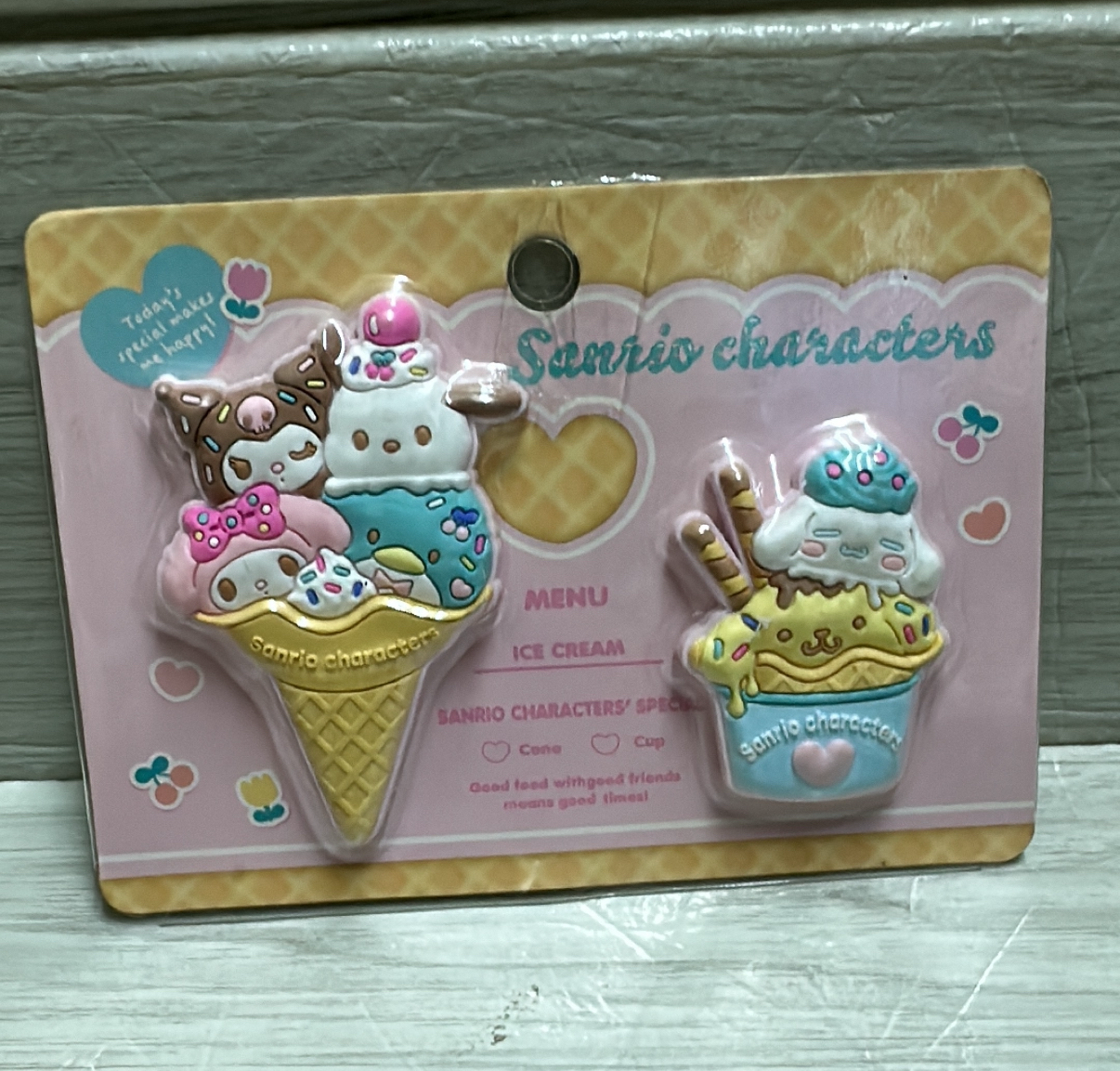 Sanrio 𥔵石